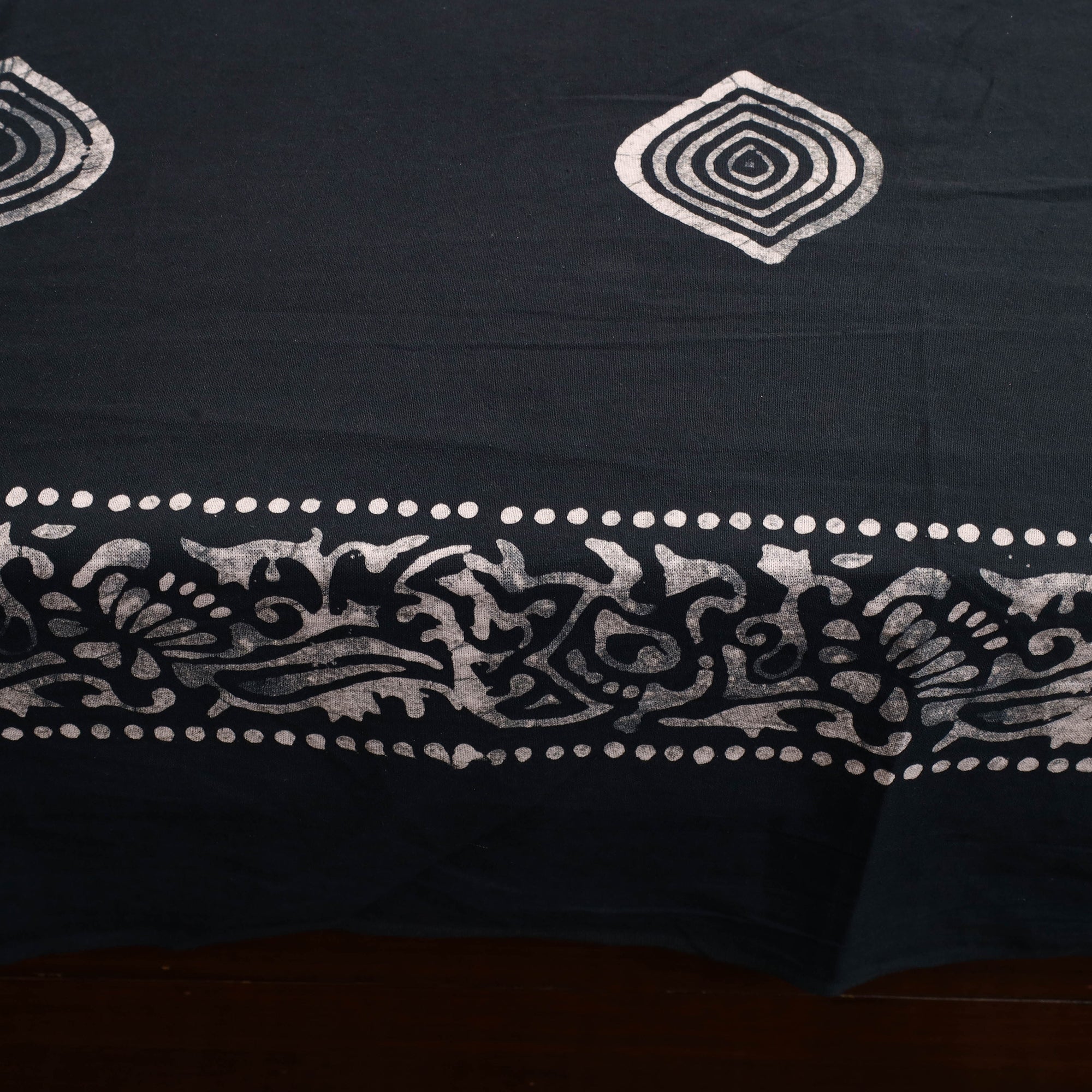 BATIK BY MD. SHARIFF Black - Cotton Double Hand Batik Print Bed Sheet Set 04 - view 5