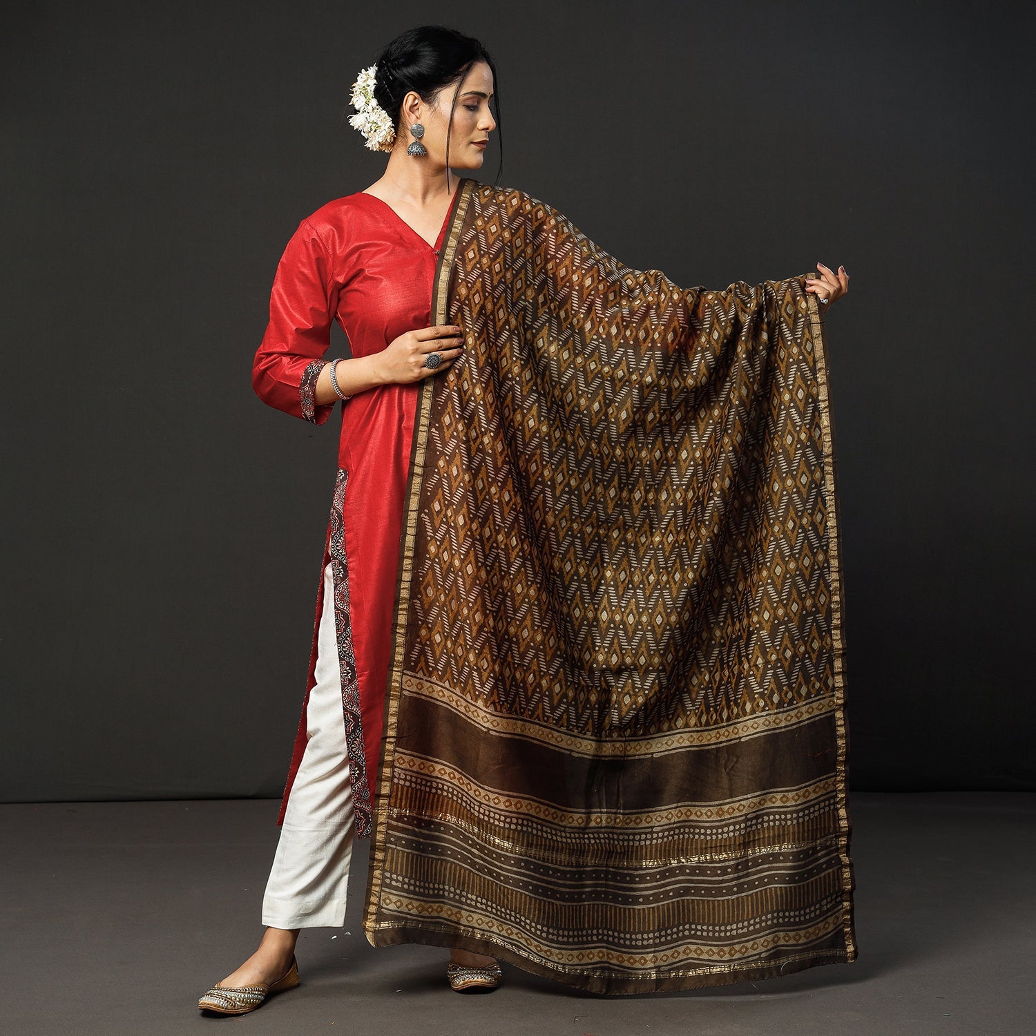 ITOKRI CASUALS Brown - Red Texture Tussar Silk Handloom Kurta with Bagru Dupatta