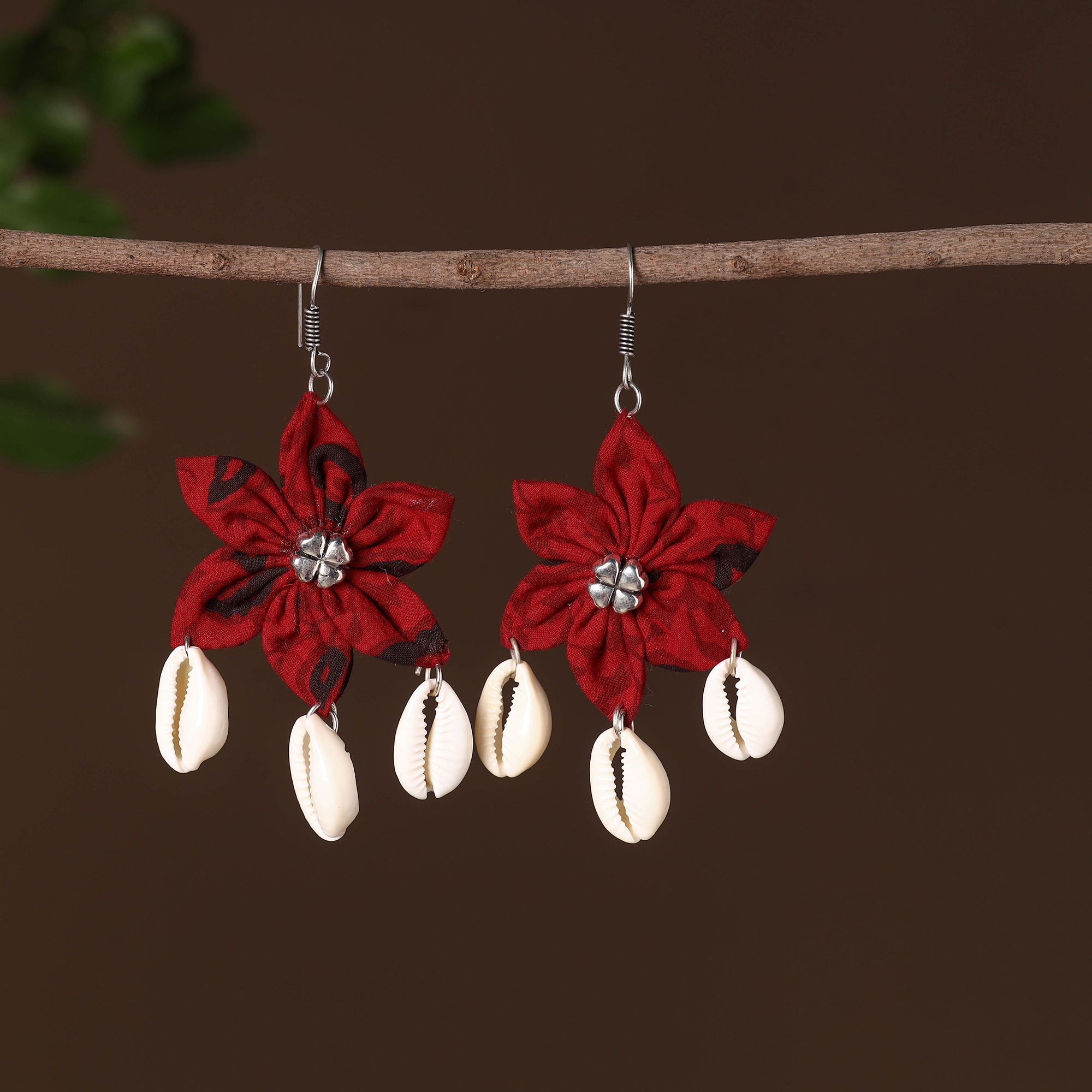 JALPARI Farheen Fabart Phool Kali Shell Earrings