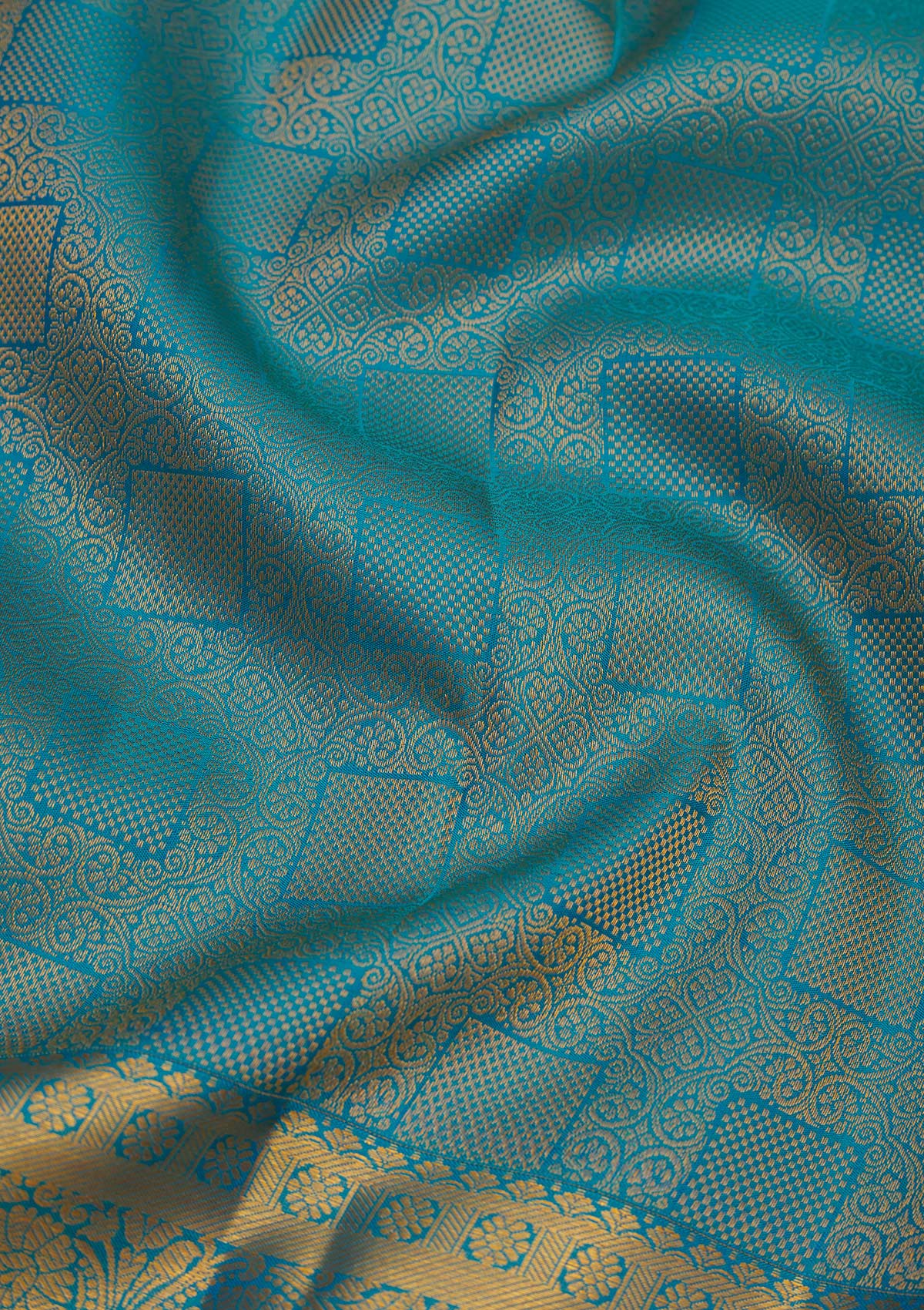 Koskii Turquoise Blue Zariwork Pure Silk Saree - view 2