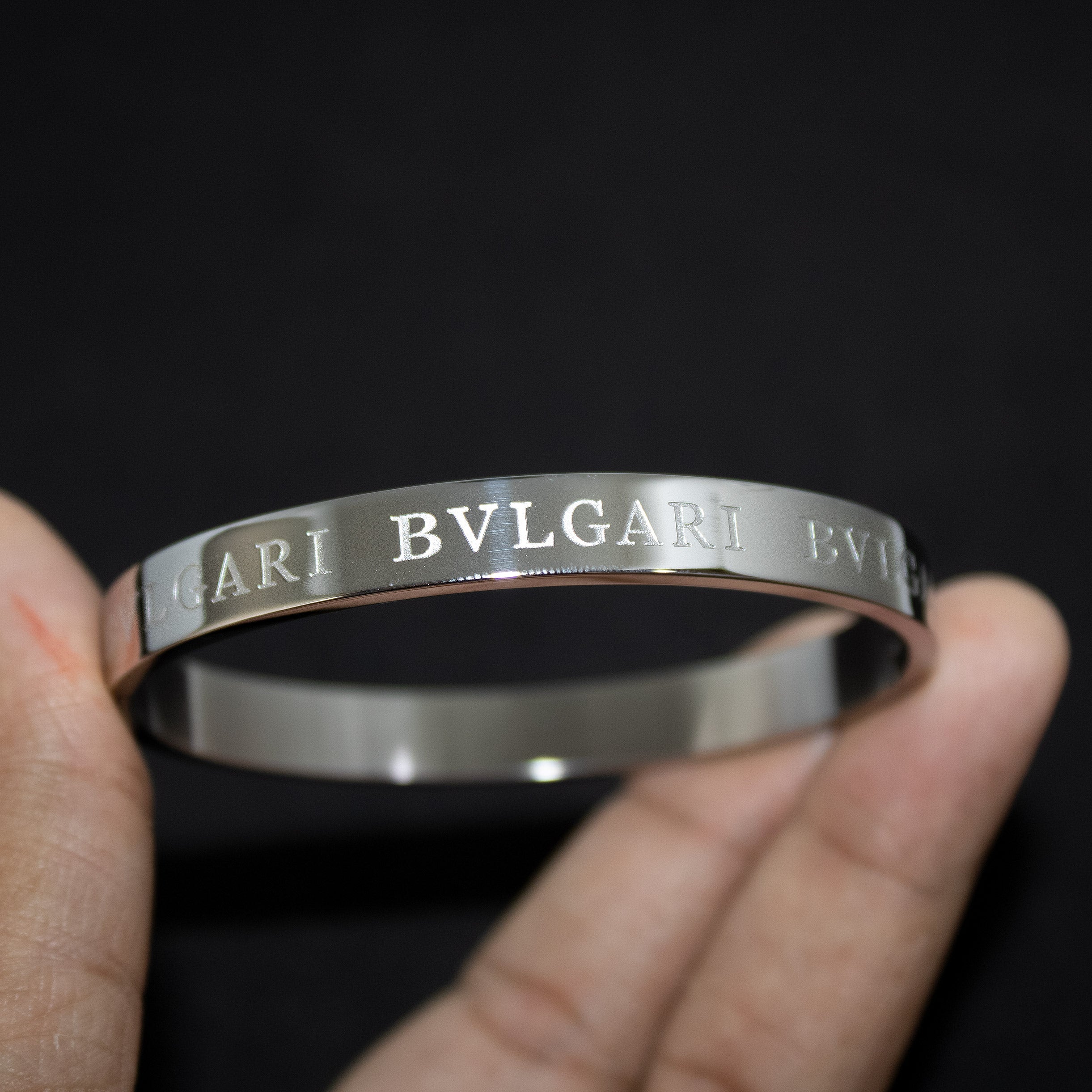 Branta Minimalistic Luxury Silver Men's Bracelet - view 3