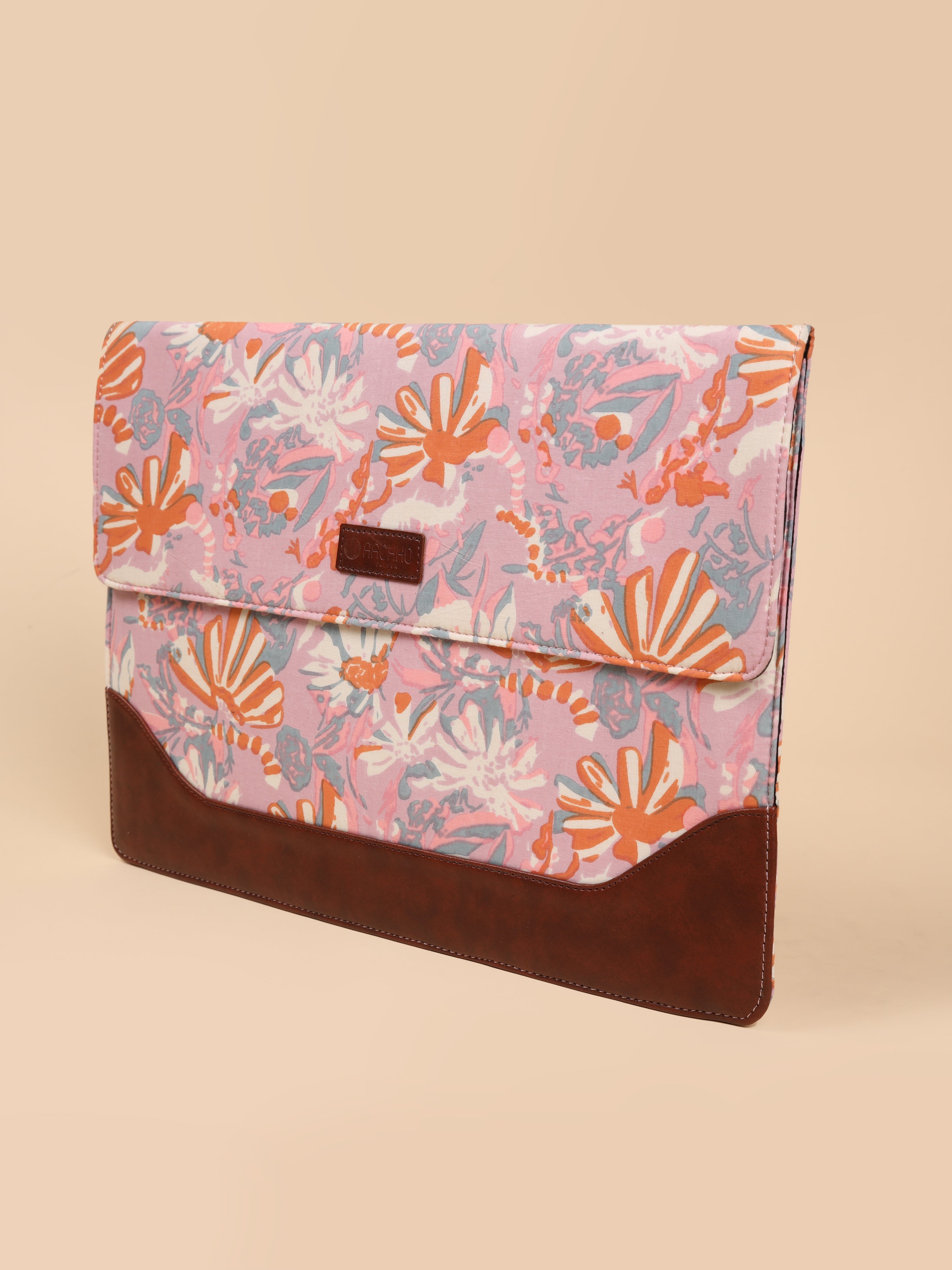 Aachho Mellow Meadows Laptop Sleeve - view 2