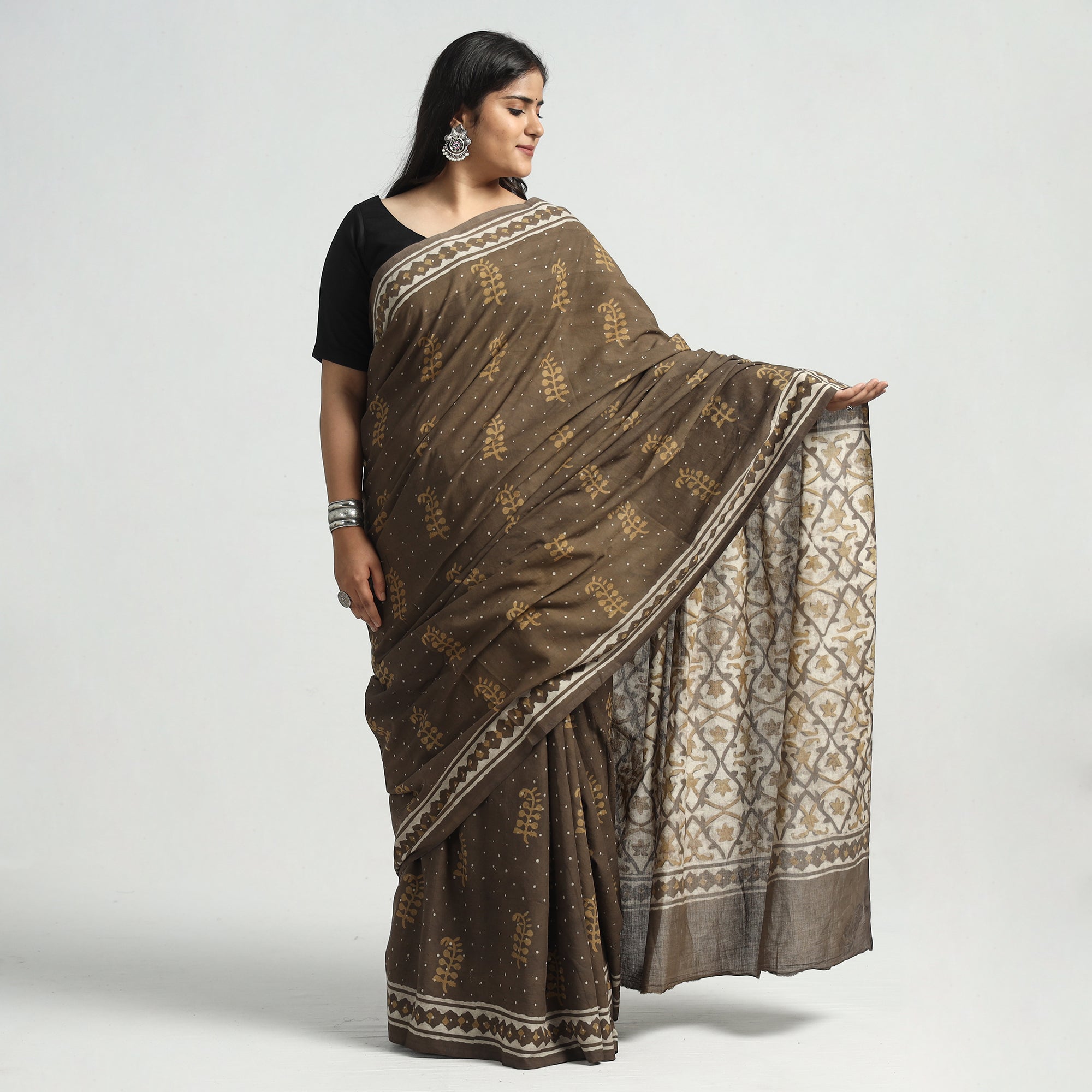 HAVELI CHRONICLES Brown - Akola Hand Block Printed Cotton Saree - view 2