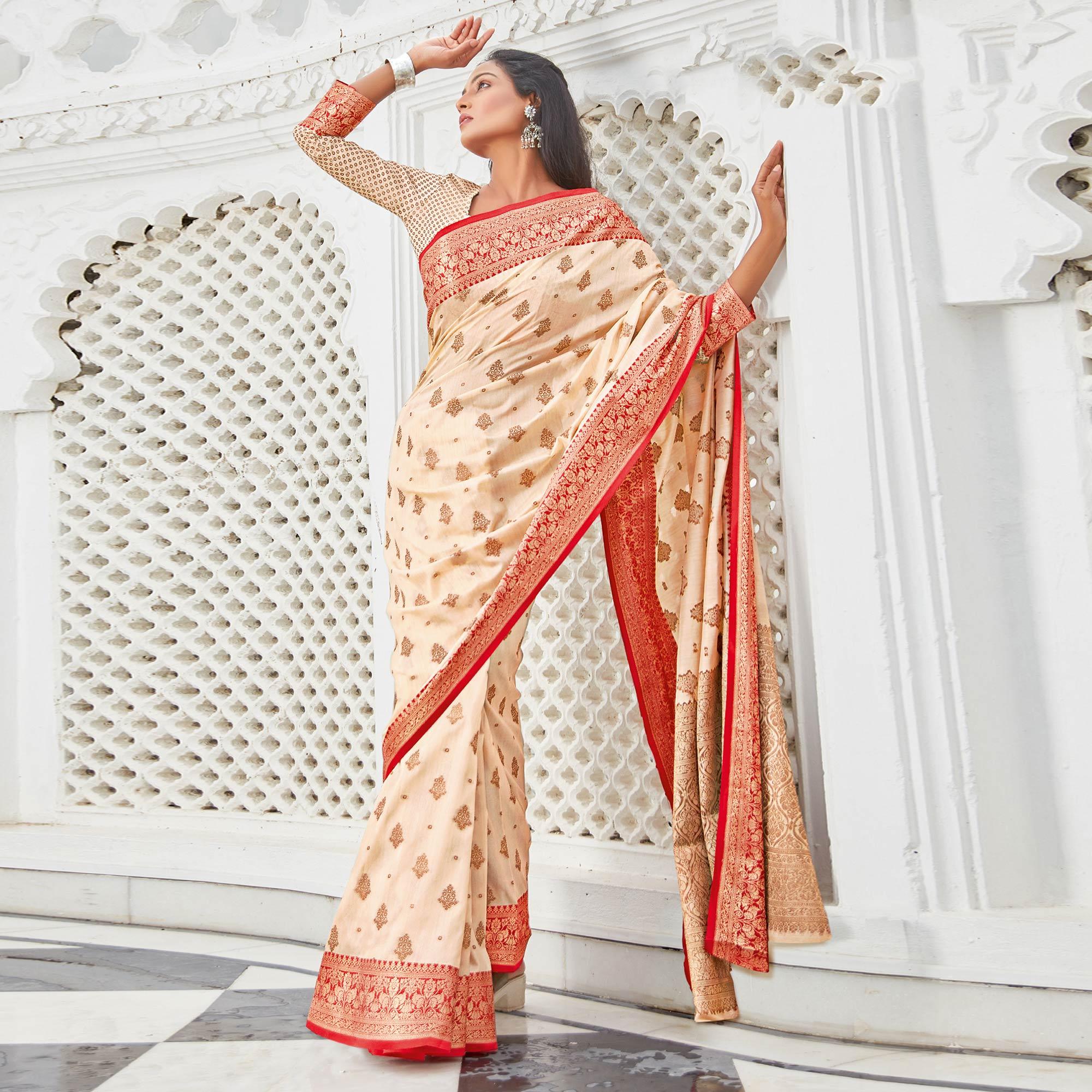 Peachmode Cream Casual Wear Woven Cotton Handloom Saree