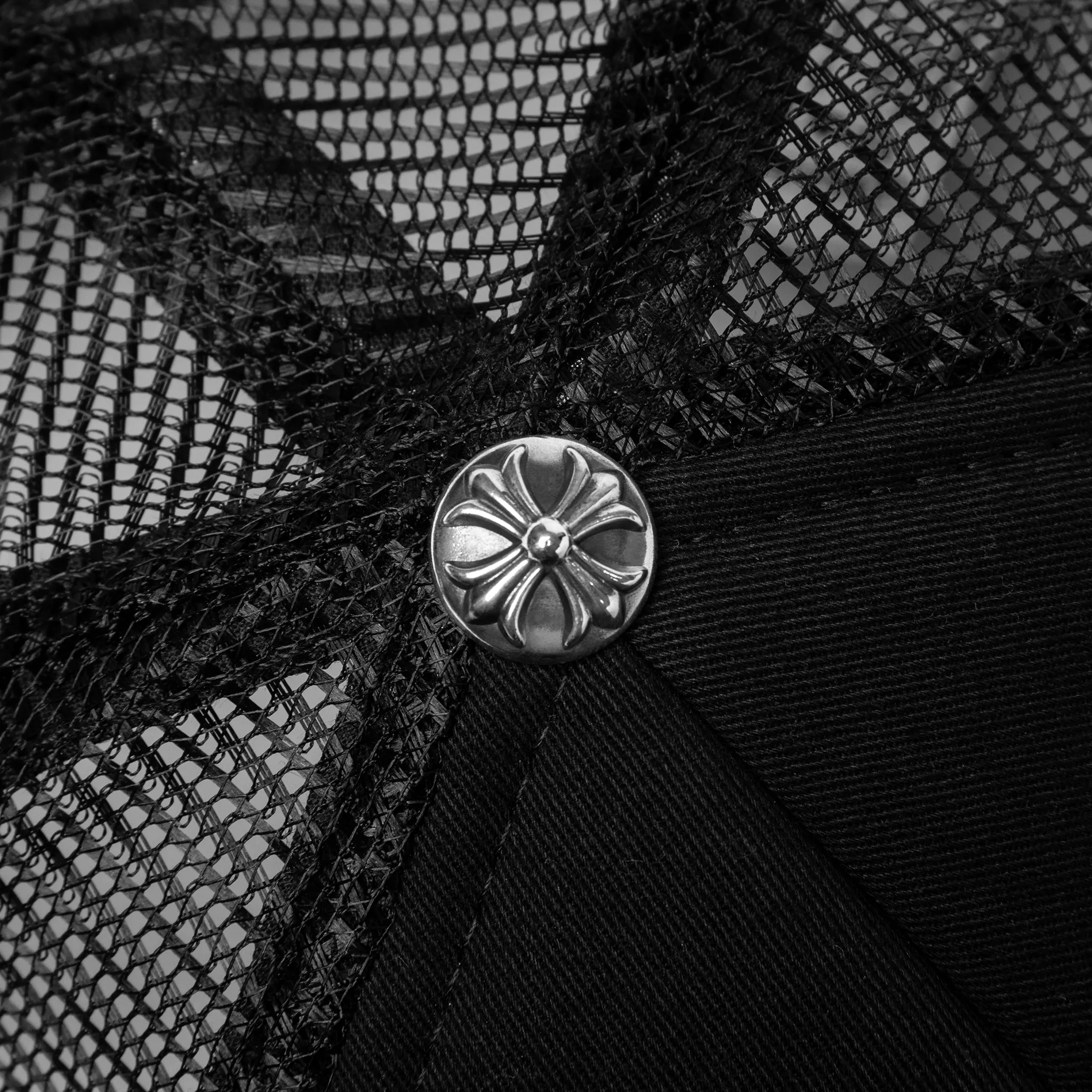 Chrome Hearts Cemetery Black White Trucker Cap - view 5