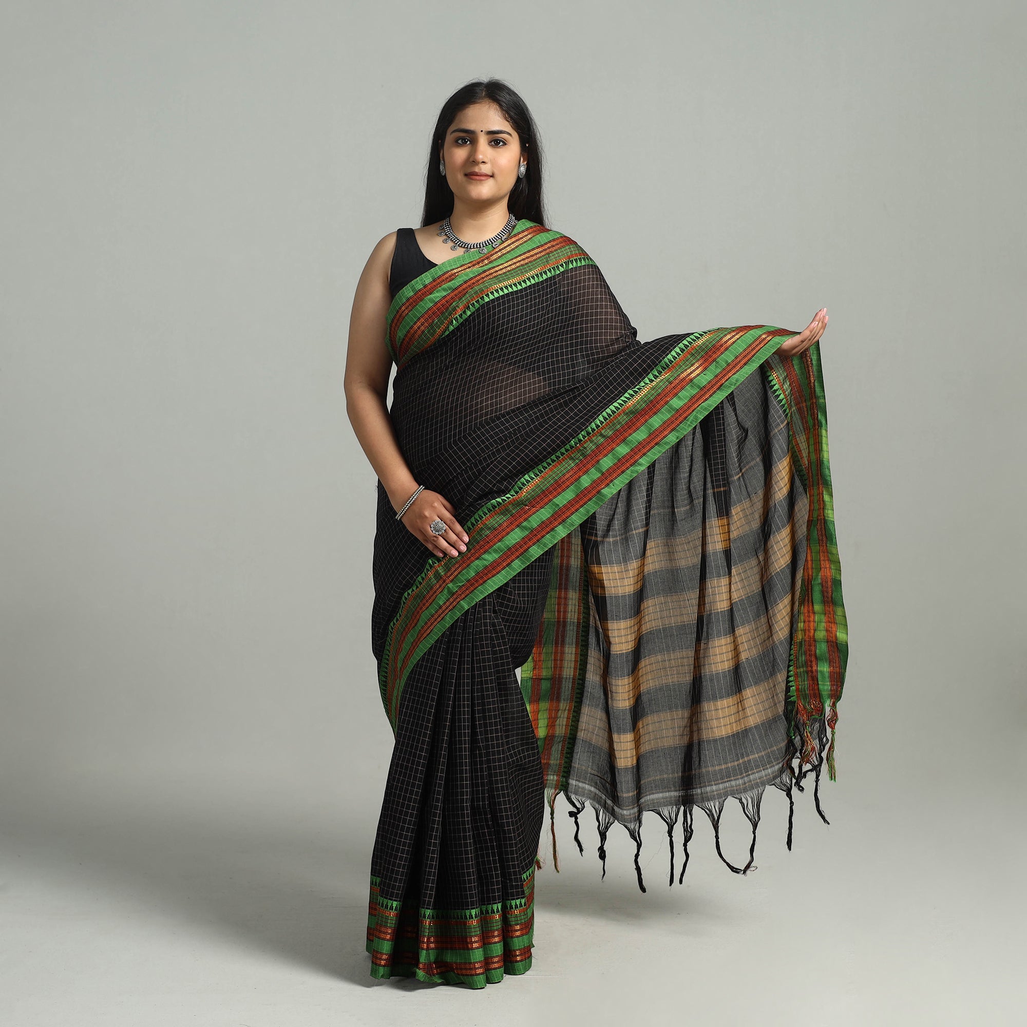 SOUTH KARGHA Black - Dharwad Cotton Saree with Zari Border - view 2