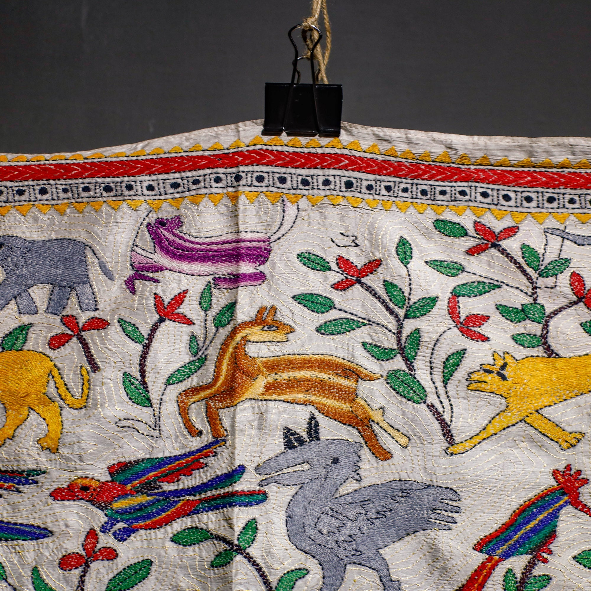 KHUSHBASH - HAPPY LOOM OF EAST Bengal Kantha Hand Embroidery Tussar Silk Wall Hanging (37 x 44 in) 19 - view 3