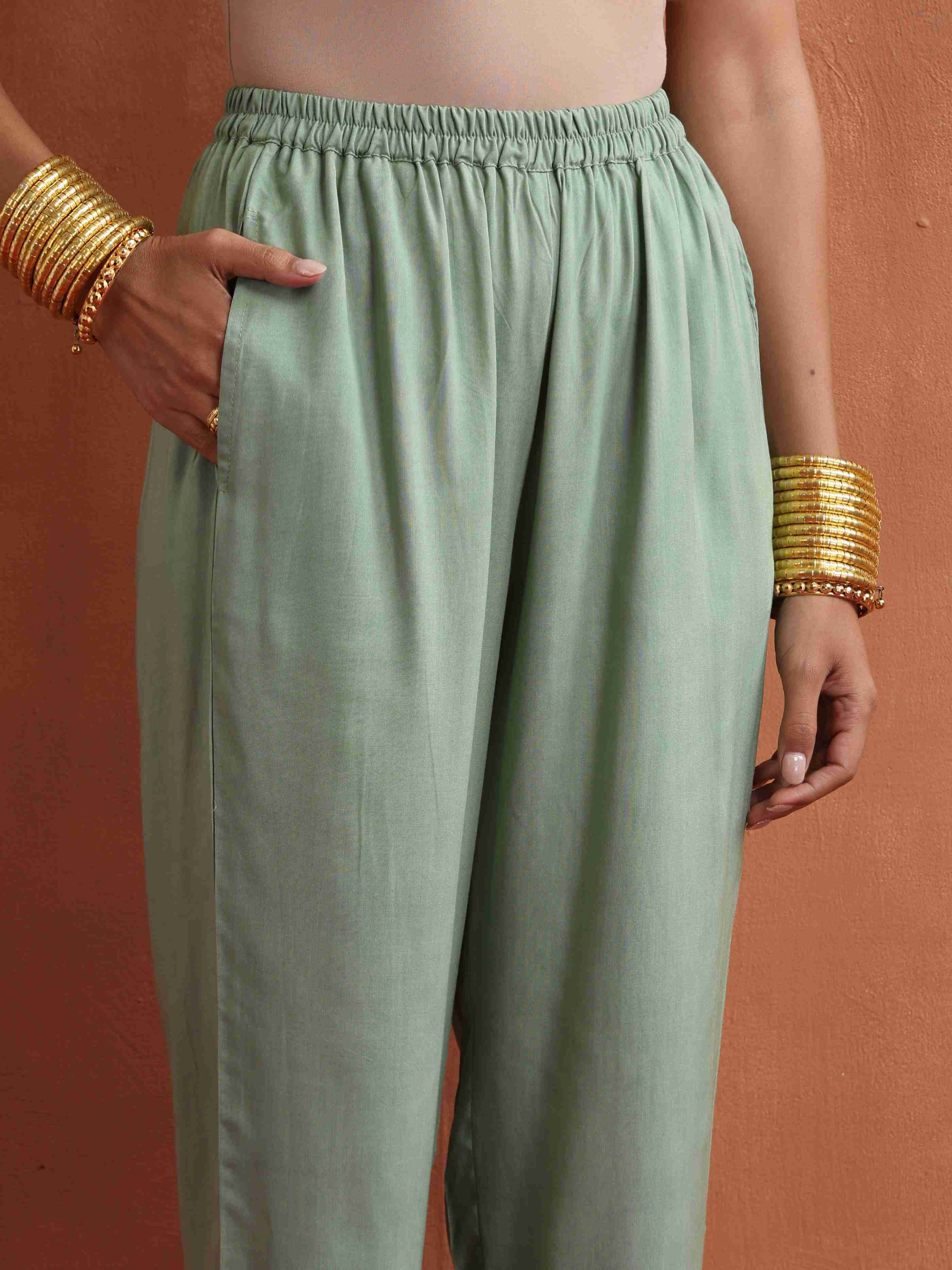 trueBrowns Green Print Flared Kurta Co-ord Set - view 8