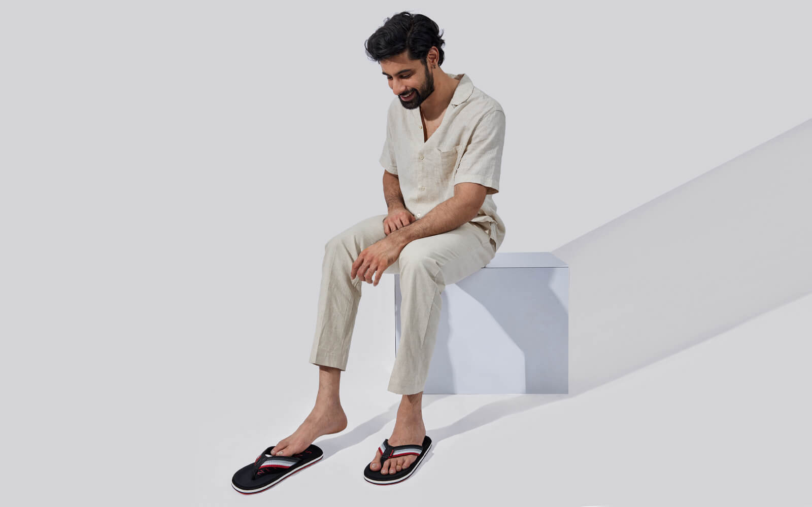 Neeman's Cushion Comfort Flips : Black - view 11