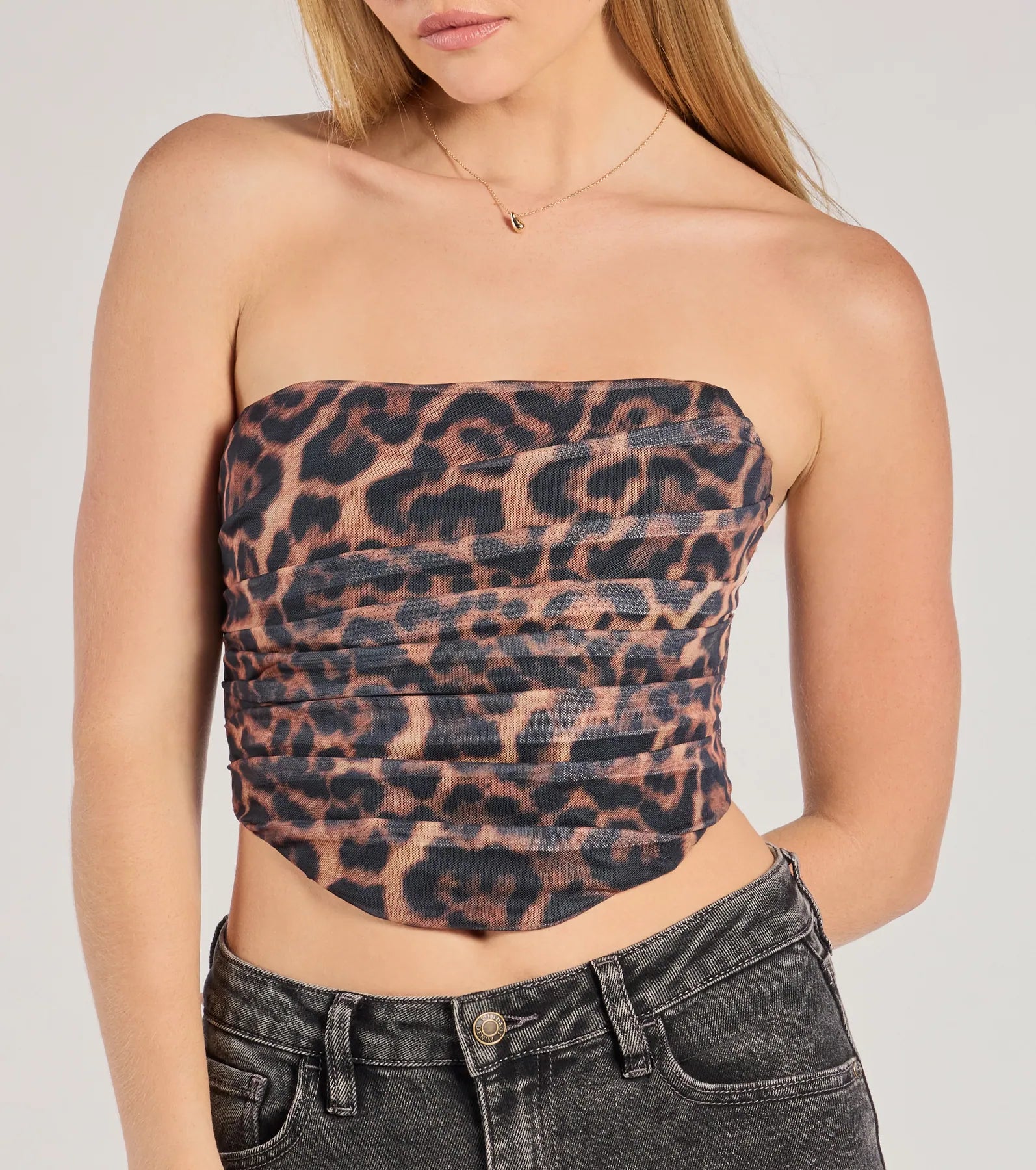 Windsor Roaring Glam Sleeveless Leopard Print Cropped Corset - view 4