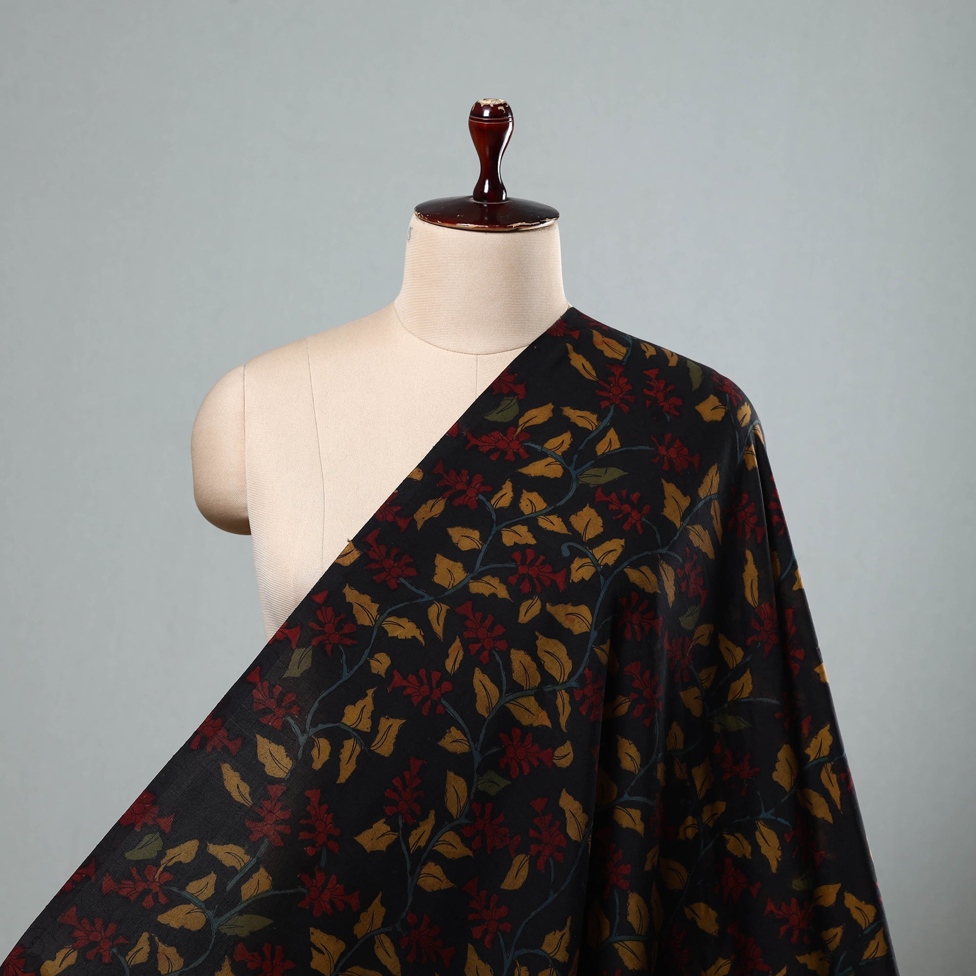 SOUTH KARGHA Black - Silk Handpainted Srikalahasti Pen Kalamkari Fabric 01