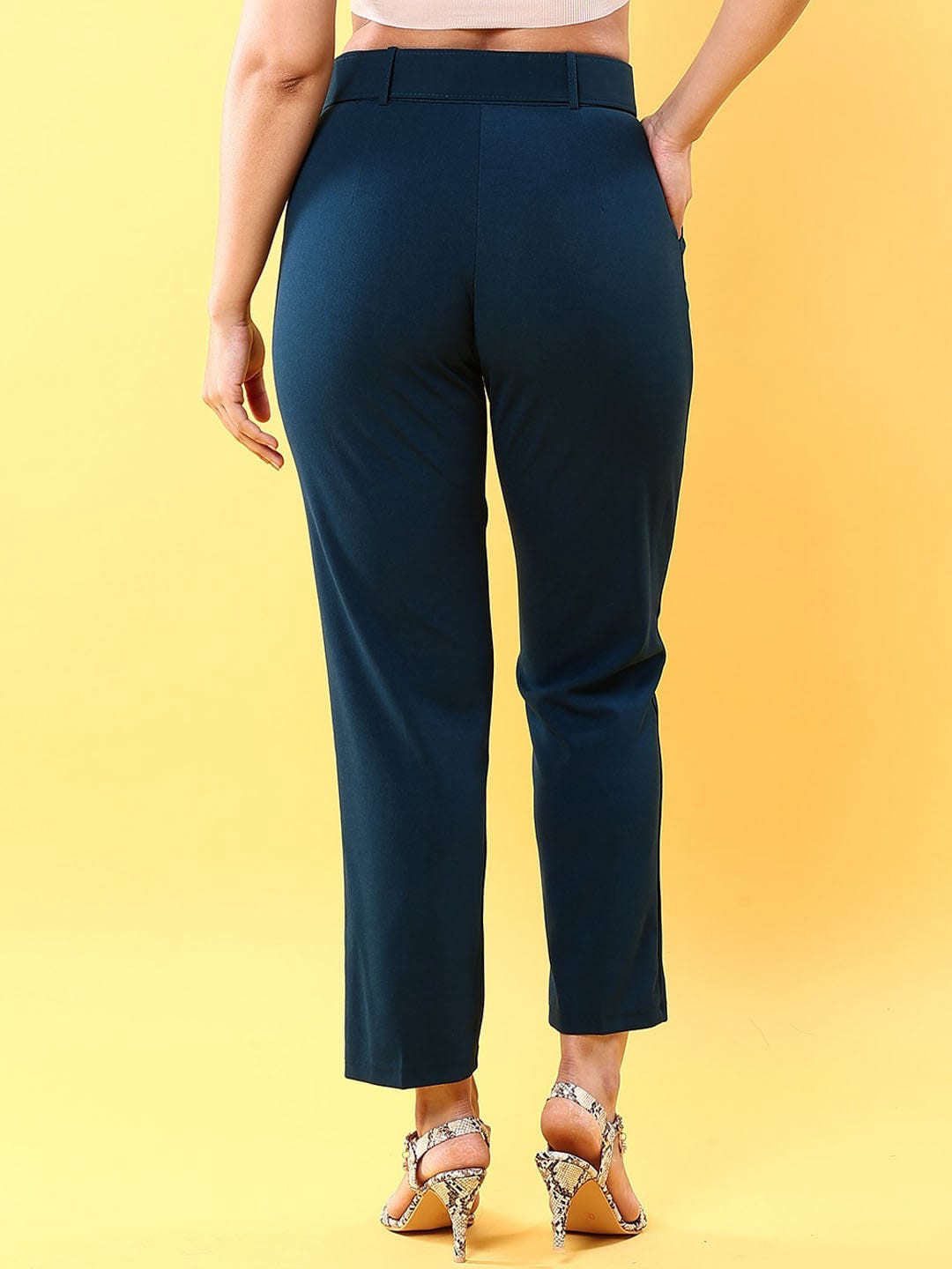 Freehand By The Indian Garage Co Women Tapered Pleated Pant With Belt - view 3