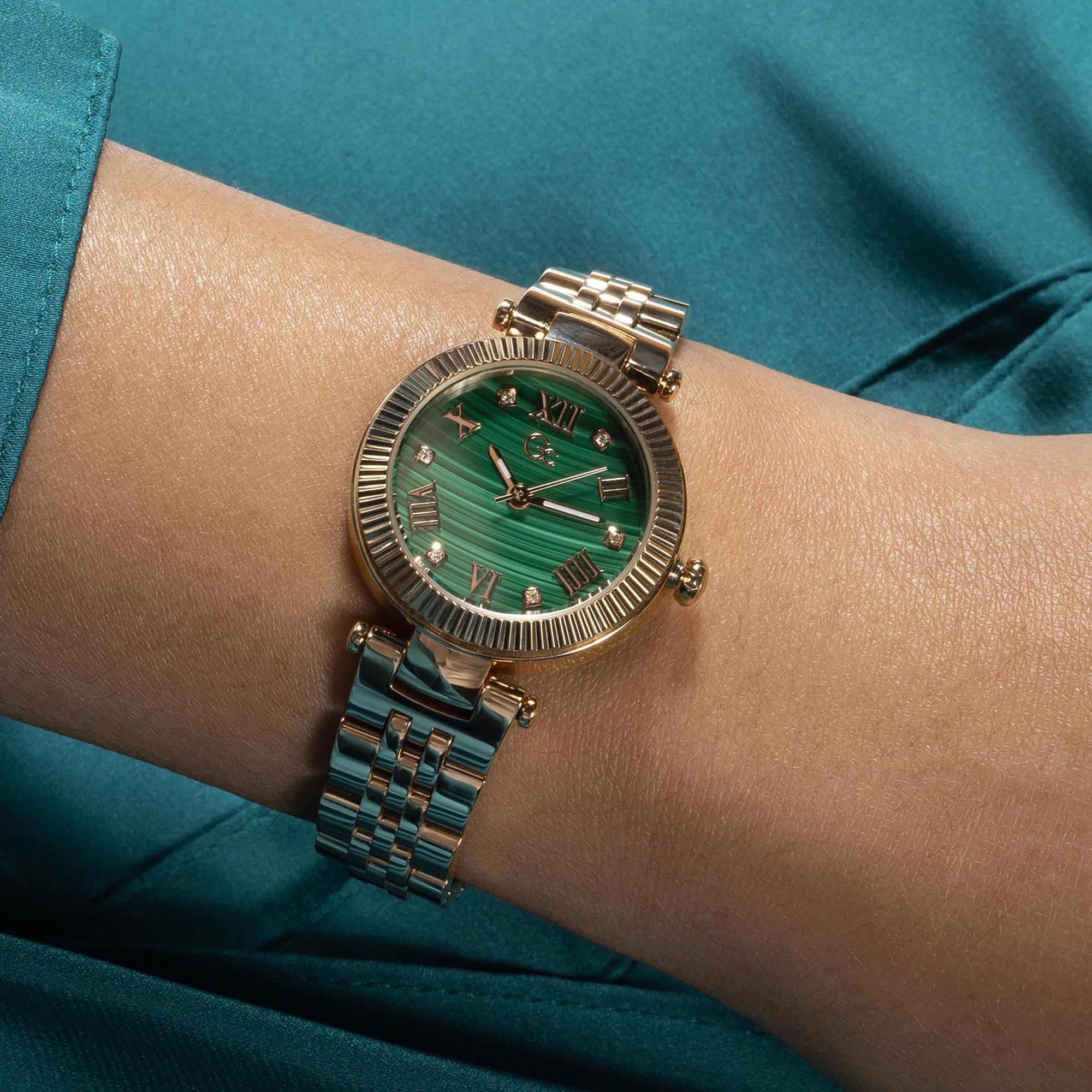 GC Flair Small Women Quartz Green Dial Analog Stainless Steel Watch Z02006L9MF - view 7