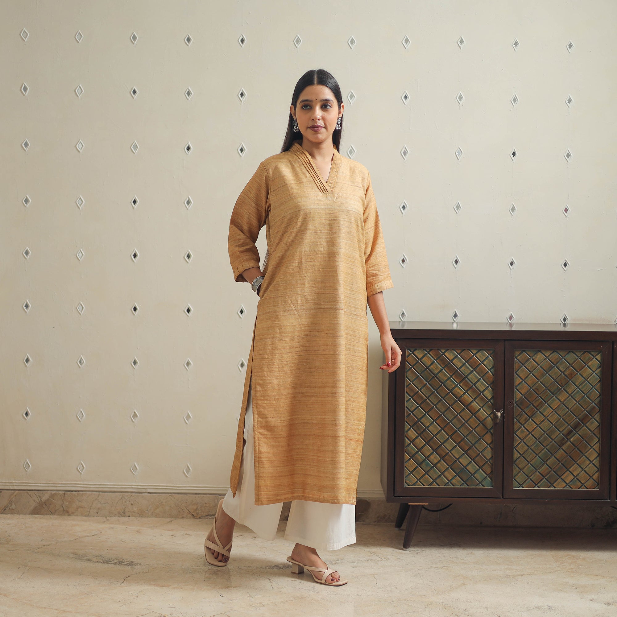 ITOKRI CASUALS Beige - Bhagalpuri Handwoven Desi Tussar Silk Plain Kurta 06 - view 2