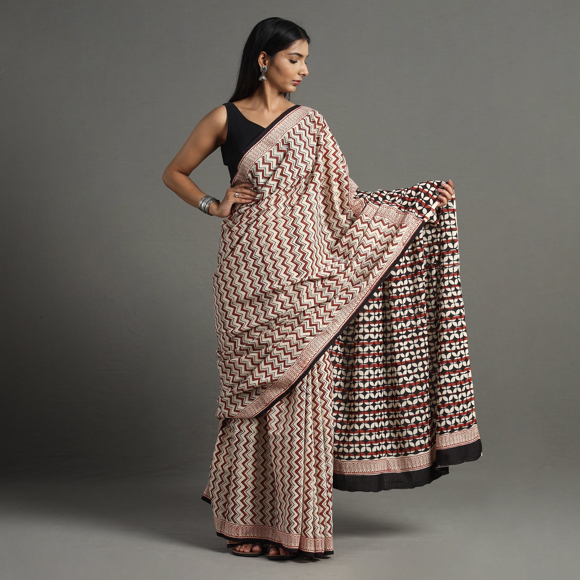 HAVELI CHRONICLES Brown - Bagru Hand Block Printed Mul Cotton Natural Dyed Saree 12 - view 2