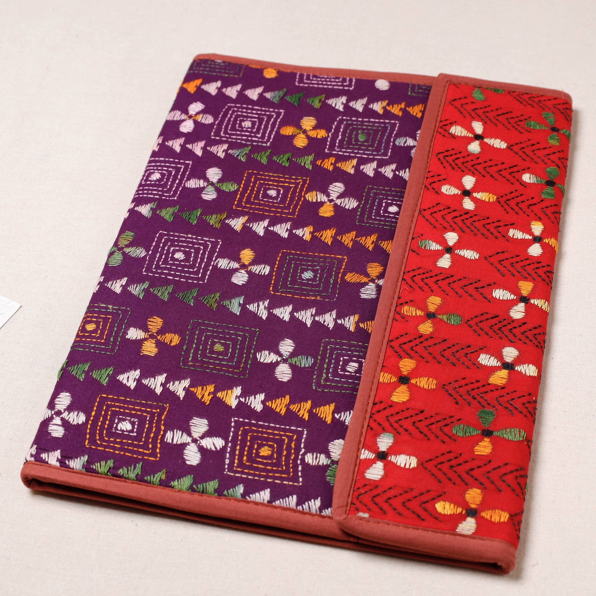 ASALKAAR Bengal Kantha Work Handcrafted File Folder - view 2