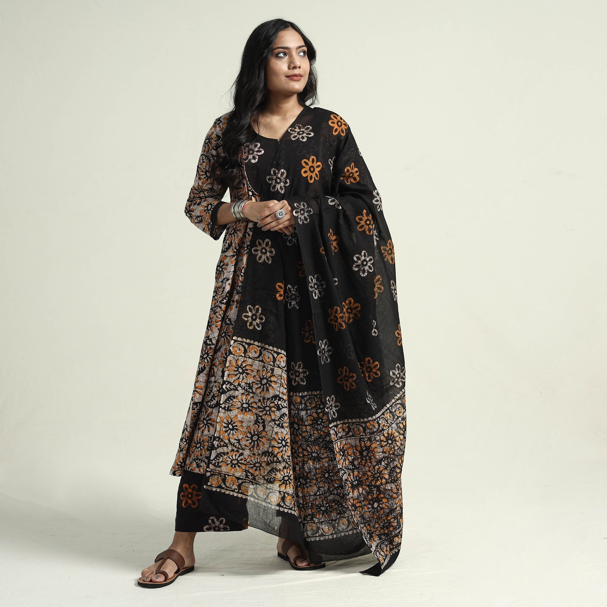 ITOKRI CASUALS Beige - Cotton Hand Batik Print Kurta Set 12