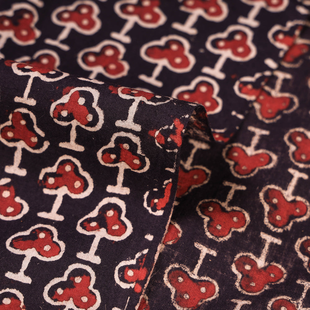 KACHCHH JI CHHAAP Black - Red Clubs Ajrakh Hand Block Printed Natural Dyed Cotton Fabric - view 4
