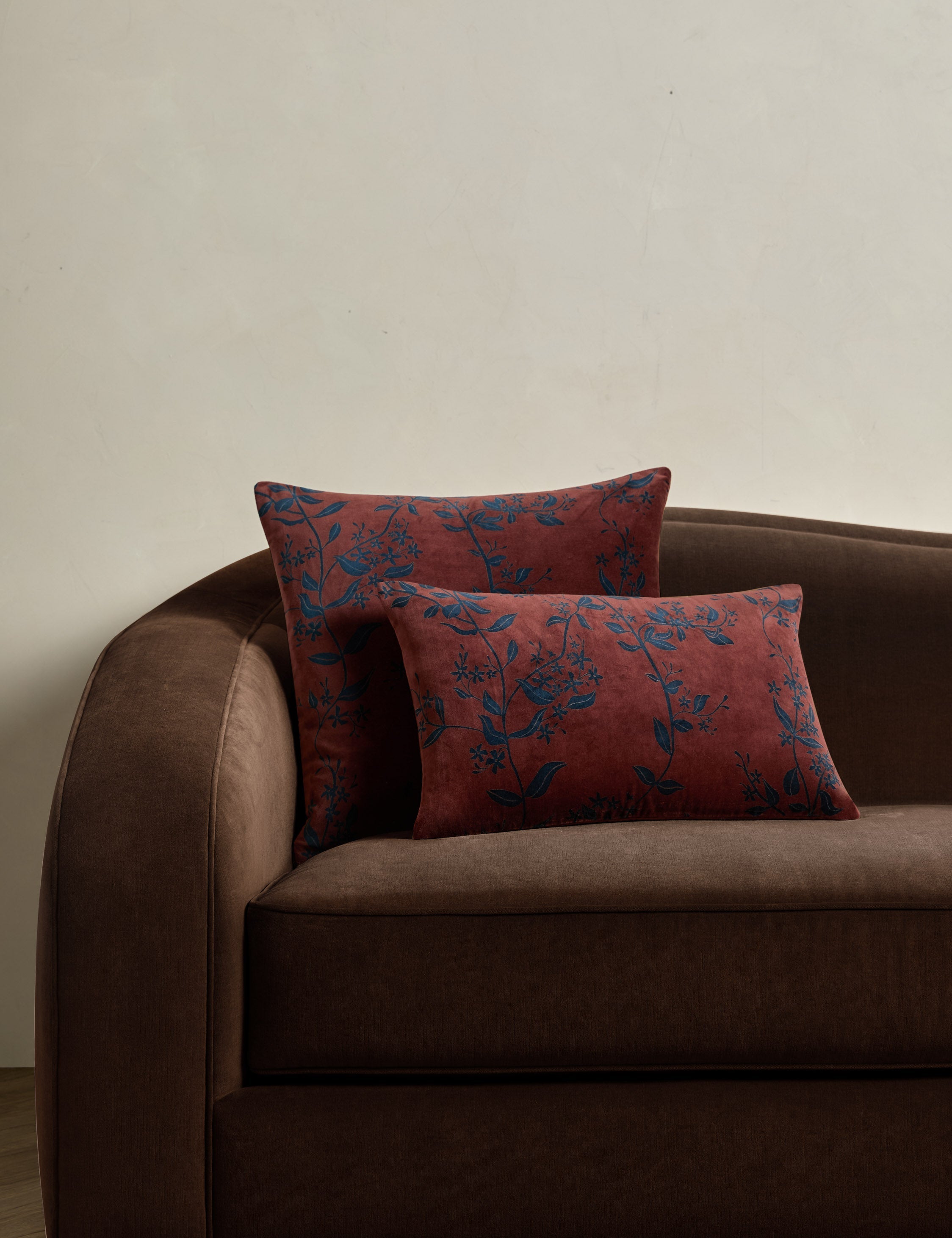 Lulu and Georgia Carmine Velvet Pillow – Sangria