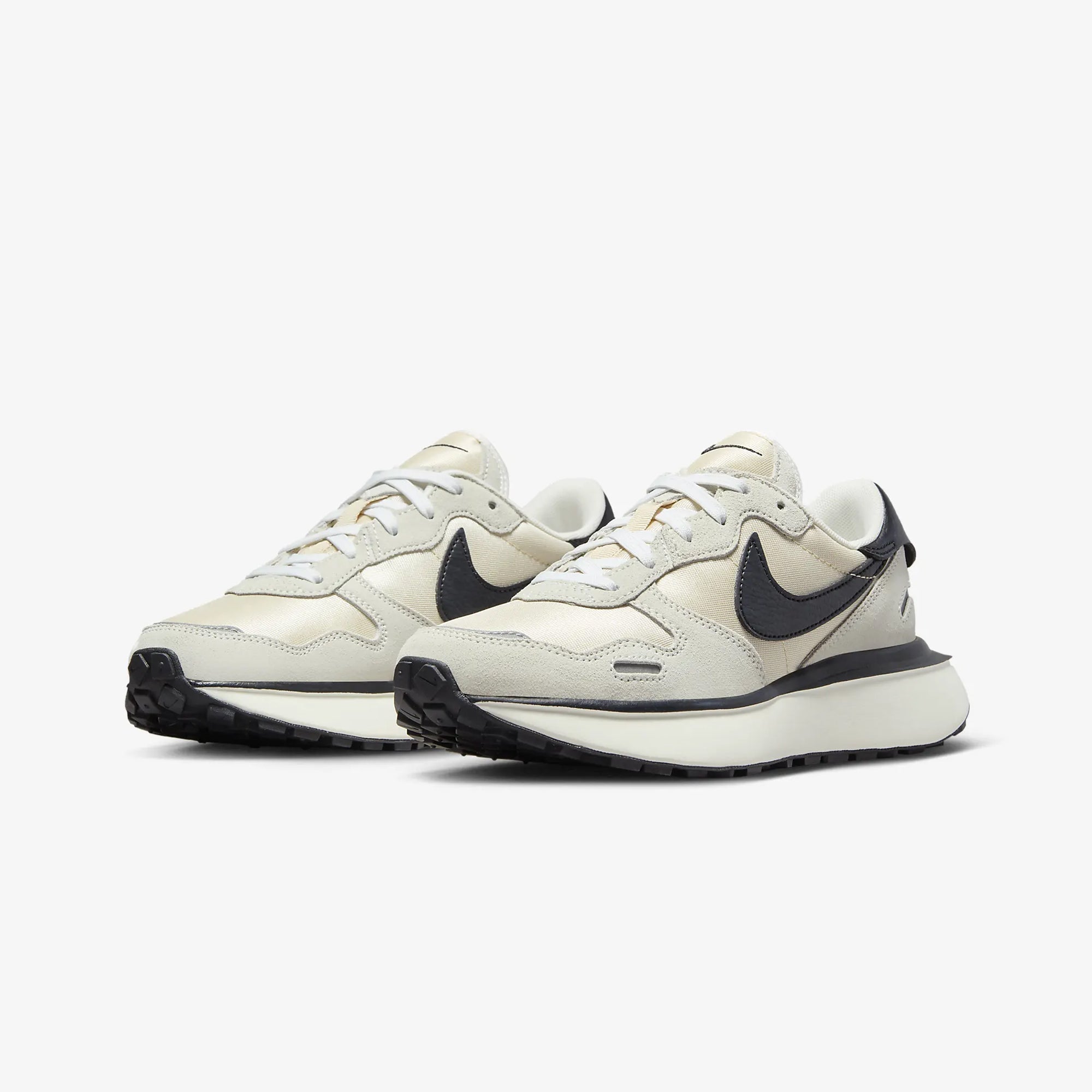 Nike | PHOENIX WAFFLE { SUMMIT WHITE/BLACK-SANDDRIFT-SAIL - view 2