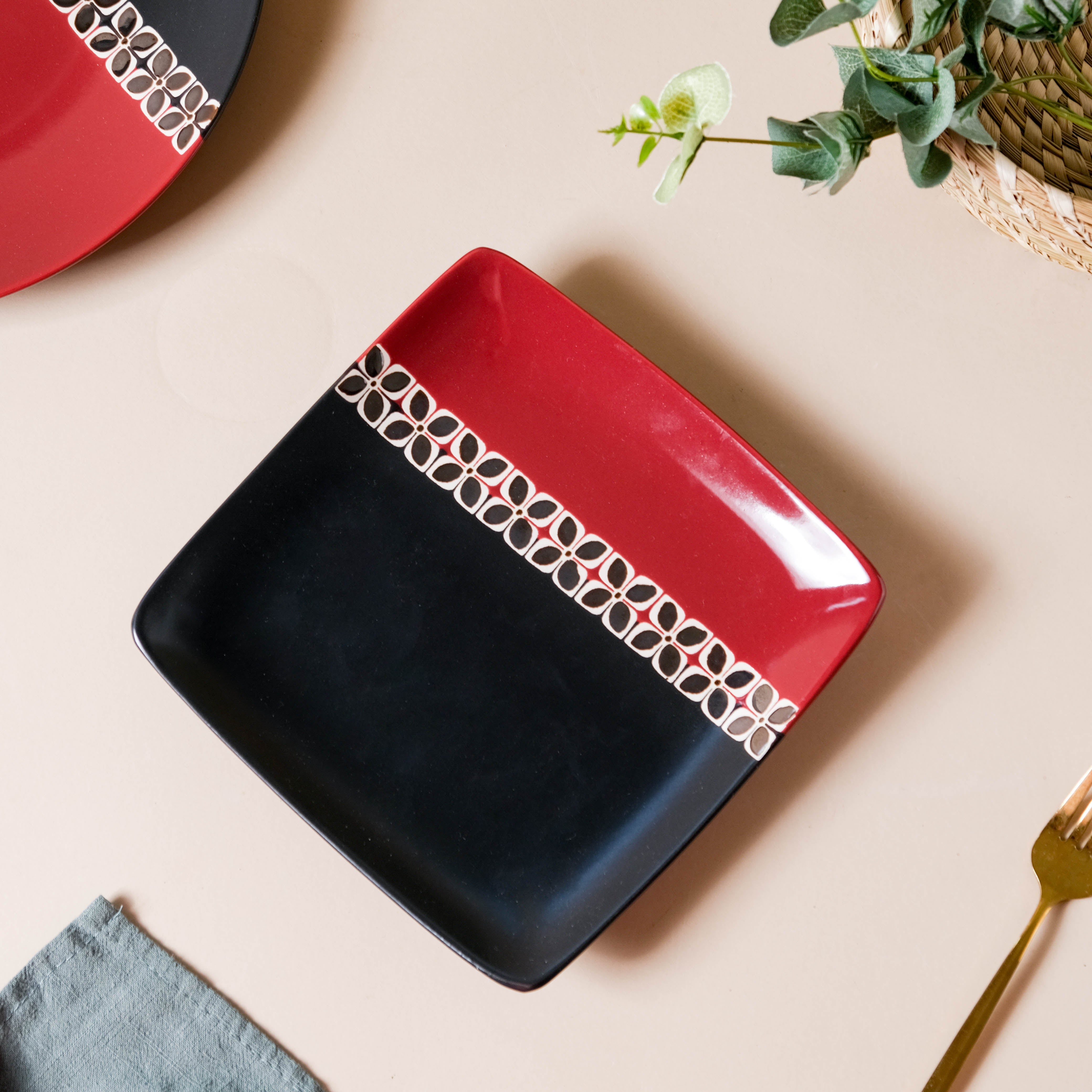 Nestasia Carmine Red and Black Square Plate 8 Inch