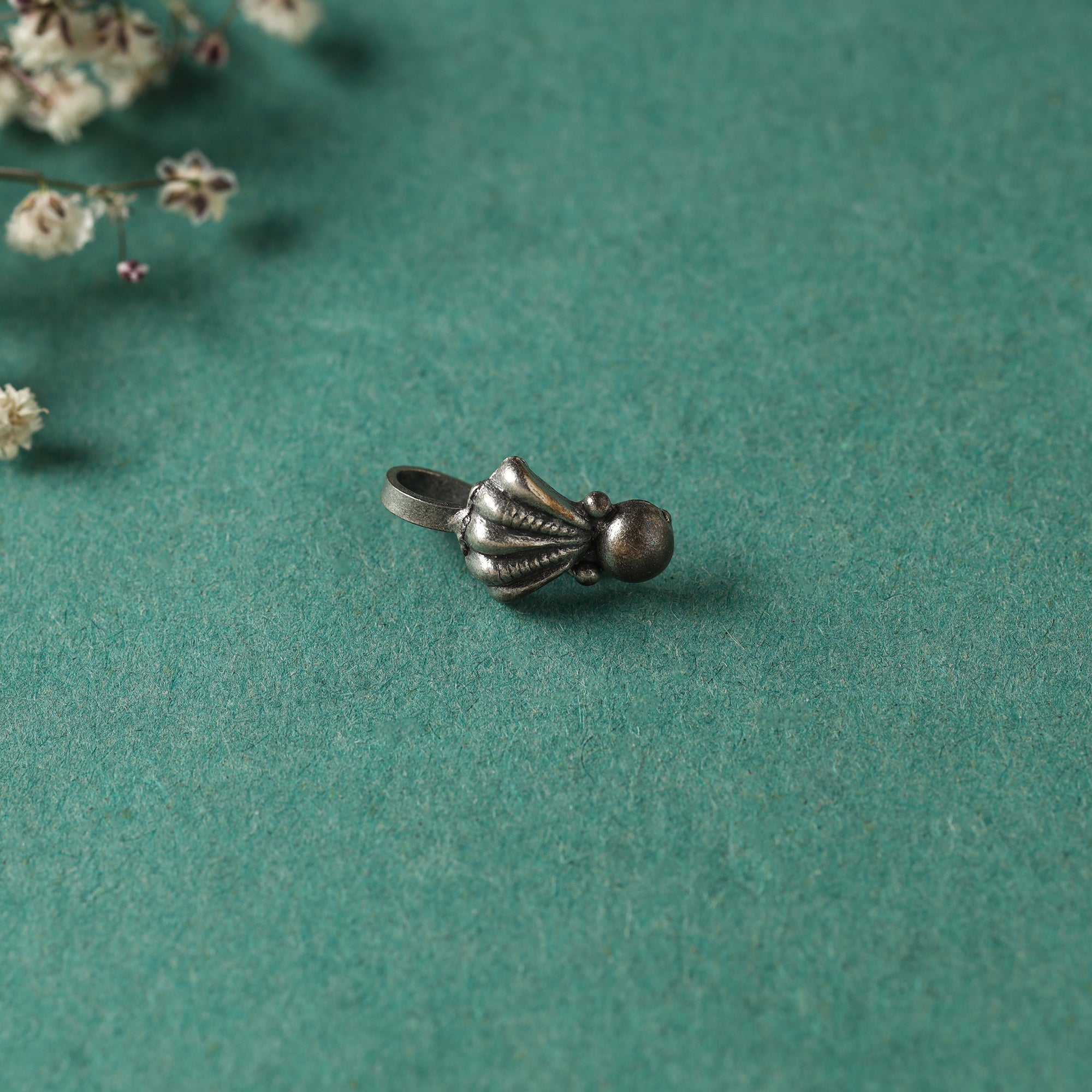 HAVELI CHRONICLES Antique Padma Sterling Silver Nosepin