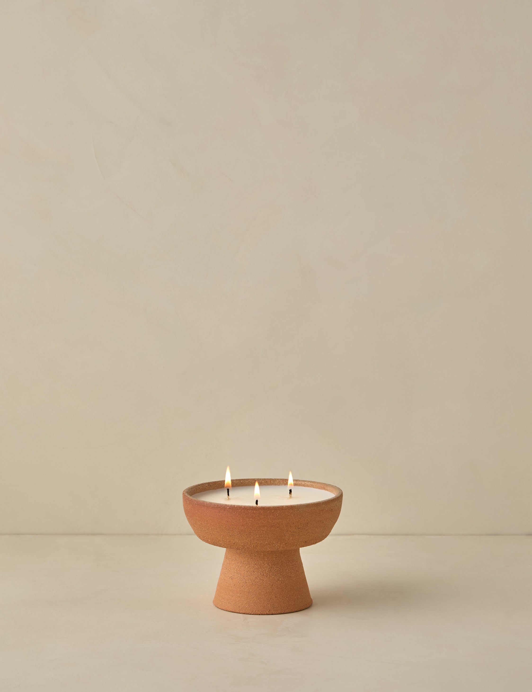 Lulu and Georgia Jack Raw Candle by dumæ - view 5