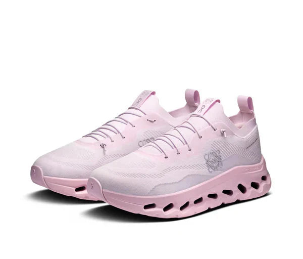 Sneaker Cafe Mumbai On Running Cloudtilt Loewe Pale Pink - view 2