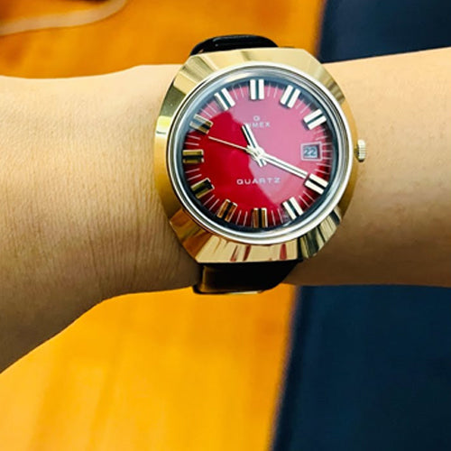 Timex Q Timex Men 1972 Reissue Burgundy Tonneau Dial Analog Watch 39mm TW2V25400U9 - view 3