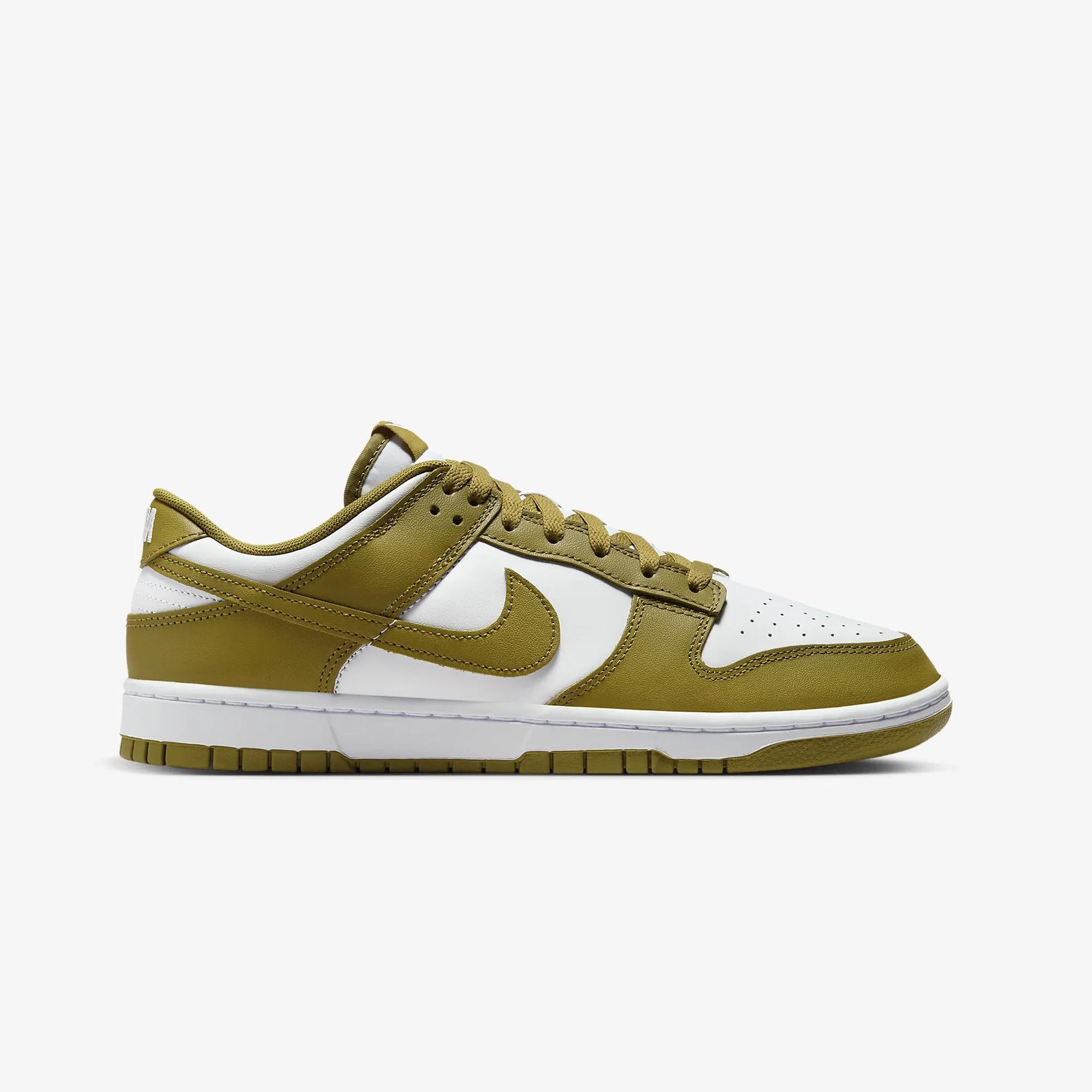 Nike | DUNK LOW RETRO { WHITE/PACIFIC MOSS