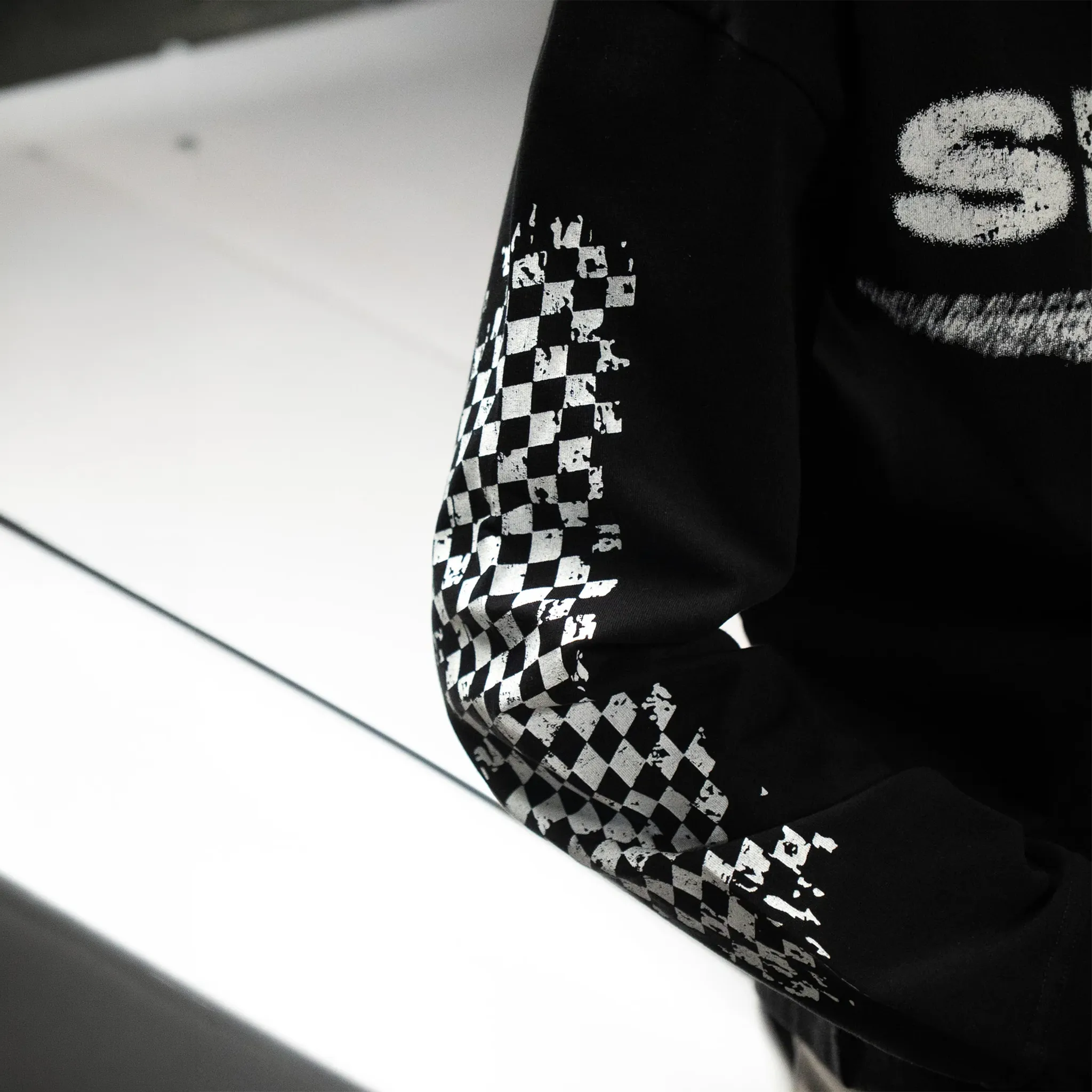 SIARR Chequered L/S Black T-Shirt - view 10