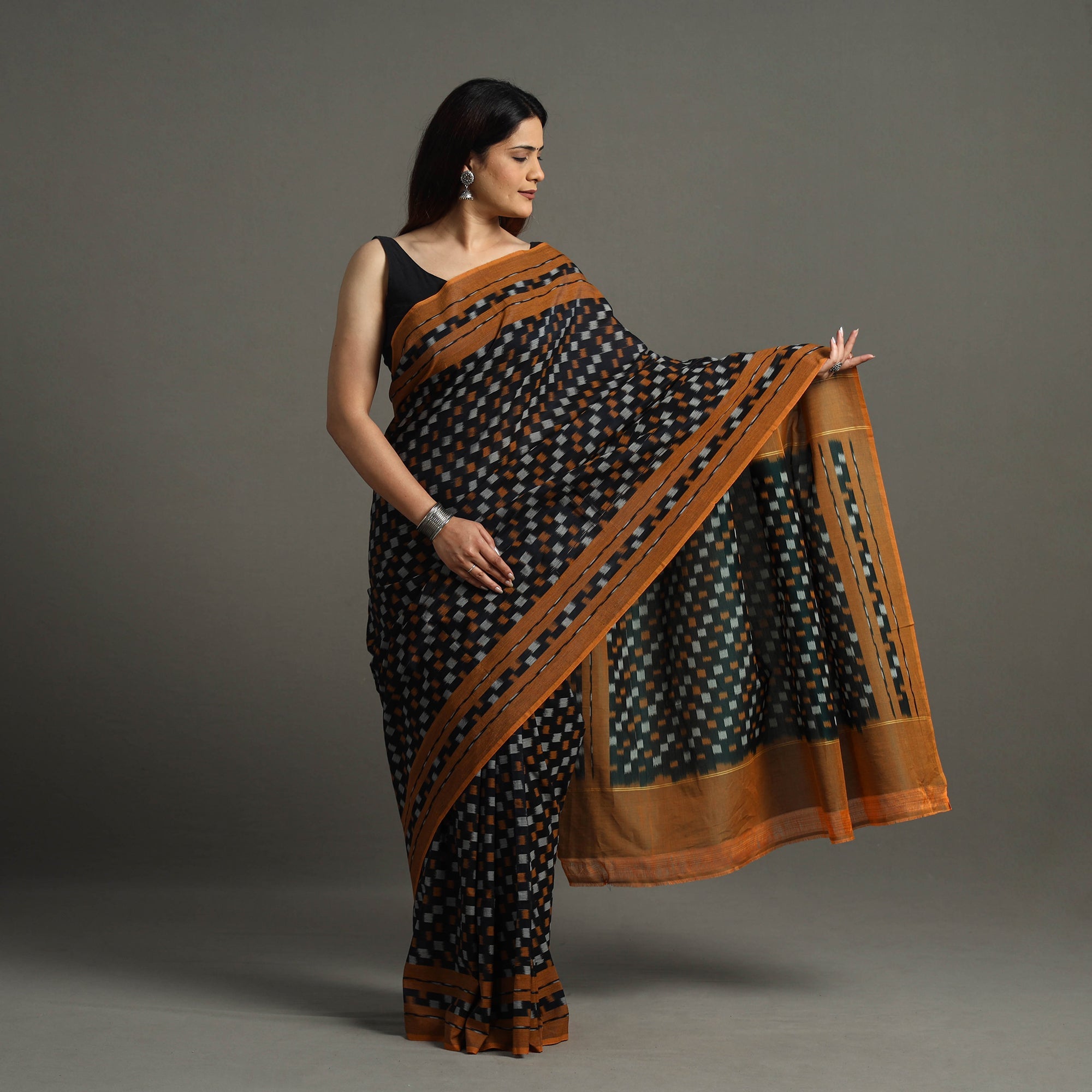 SOUTH KARGHA Black - Mercerised Cotton Pochampally Ikat Saree 12 - view 2