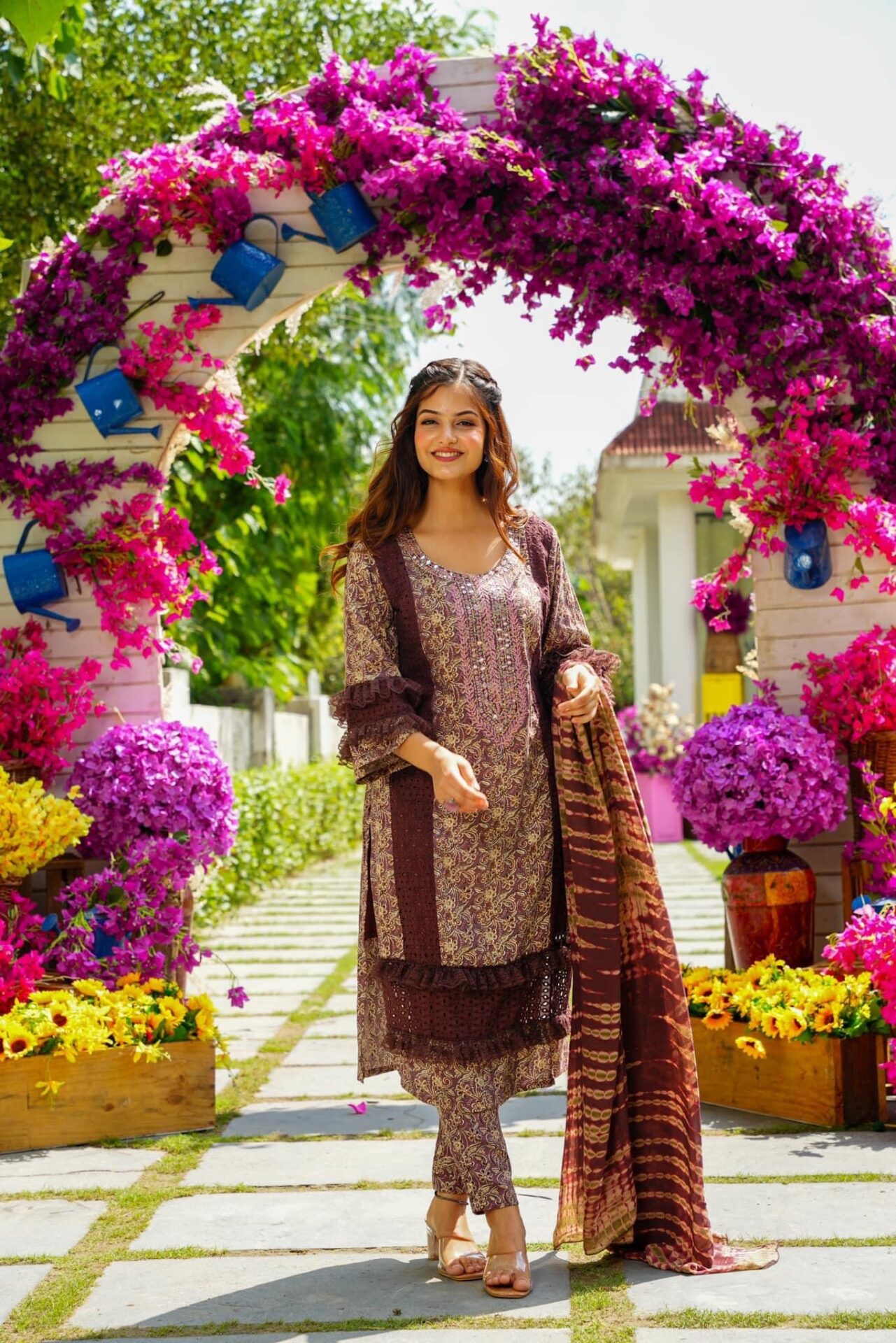 Idaho-o Lavish rayon straight suit set - view 2