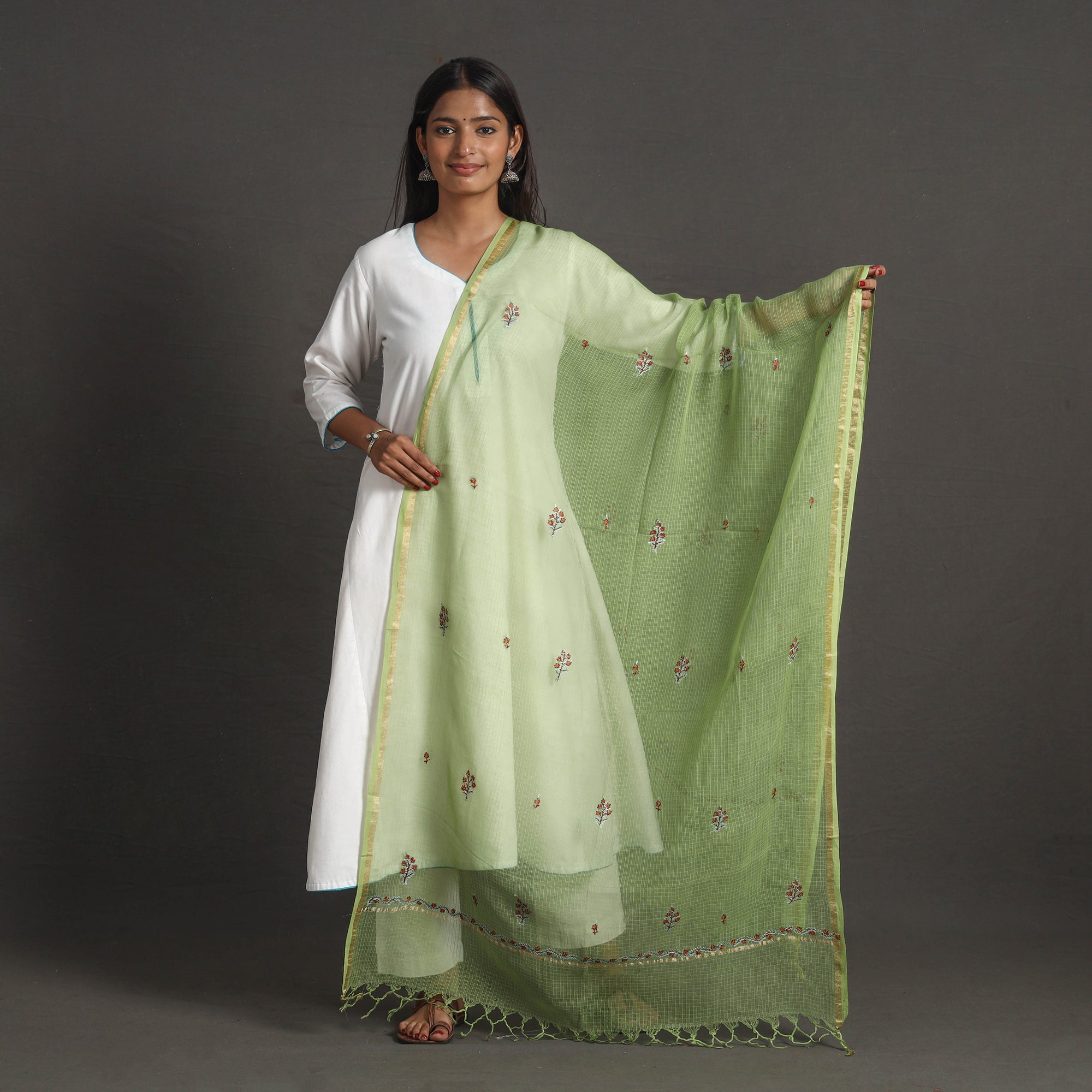 ITOKRI CRAFTS INITIATIVE Kota Doria Silk Cotton Kashida Embroidery Dupatta 60