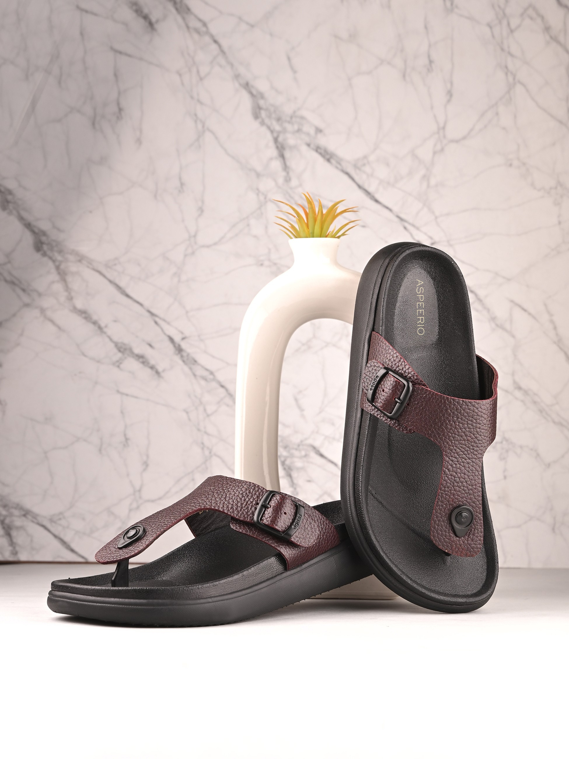 Egoss Shoes Comet Leather Slippers by Aspeerio - view 2