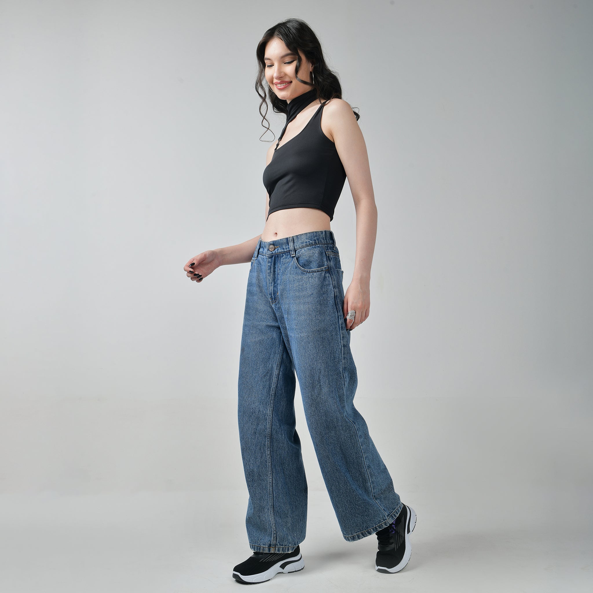 I Z F Baggy Jeans & Black Buckle Crop Top