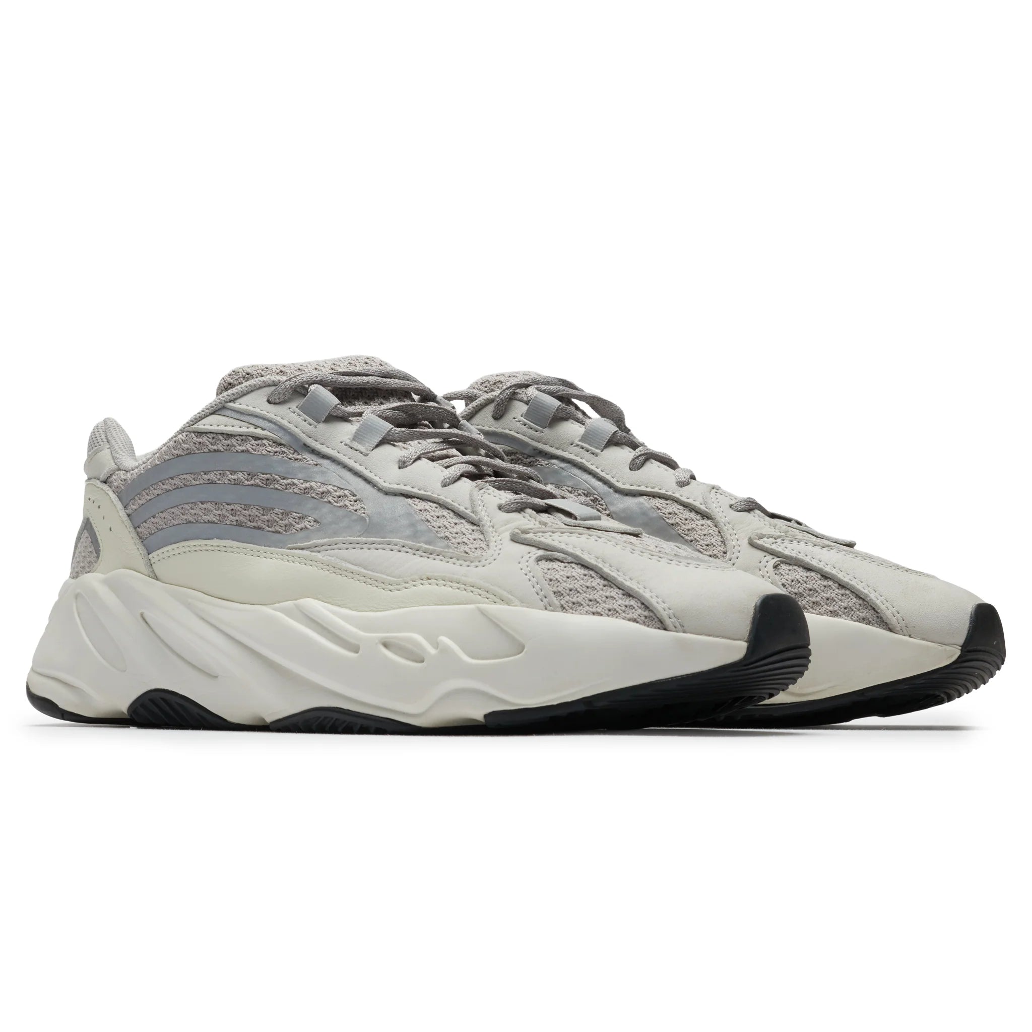 Preloved - Adidas Yeezy Boost 700 V2 Static - view 2