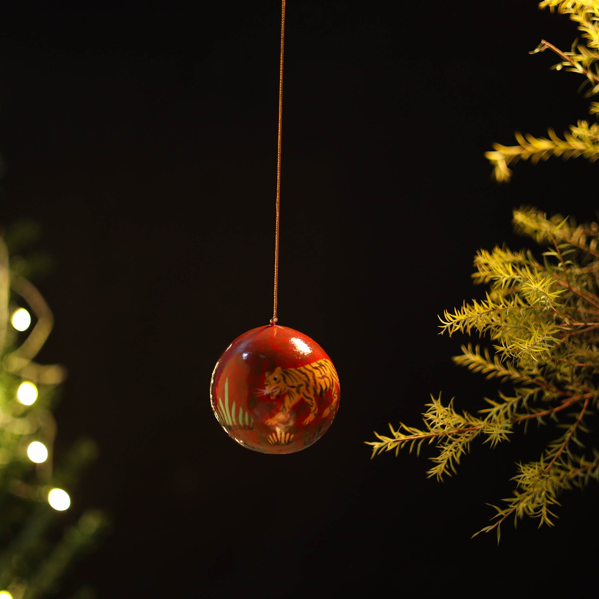 CRAFTVERA Ball - Kashmir Handpainted Christmas Ornament 05 - view 2