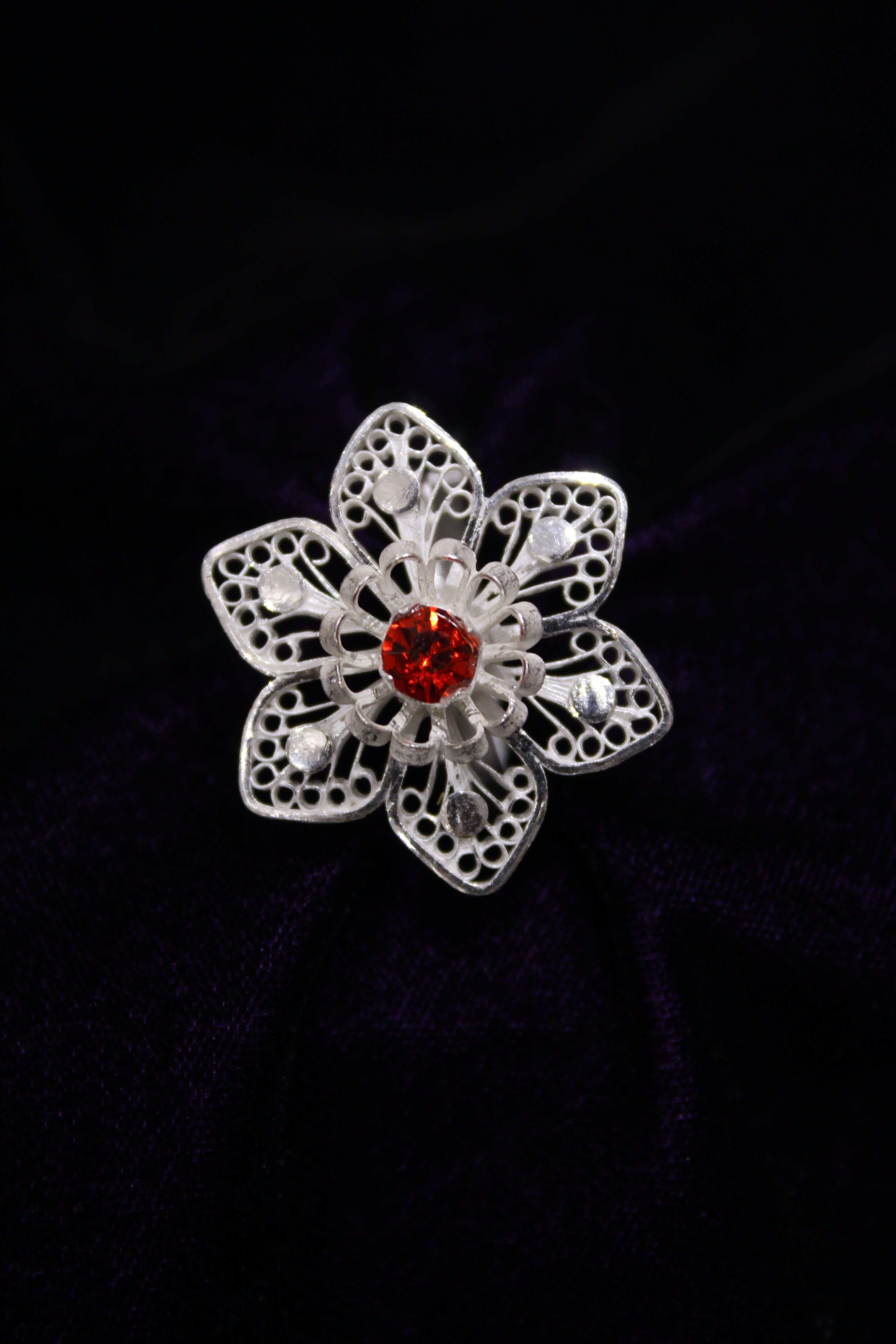 Indianvillez Designer Women Handmade filigree Silver Ring