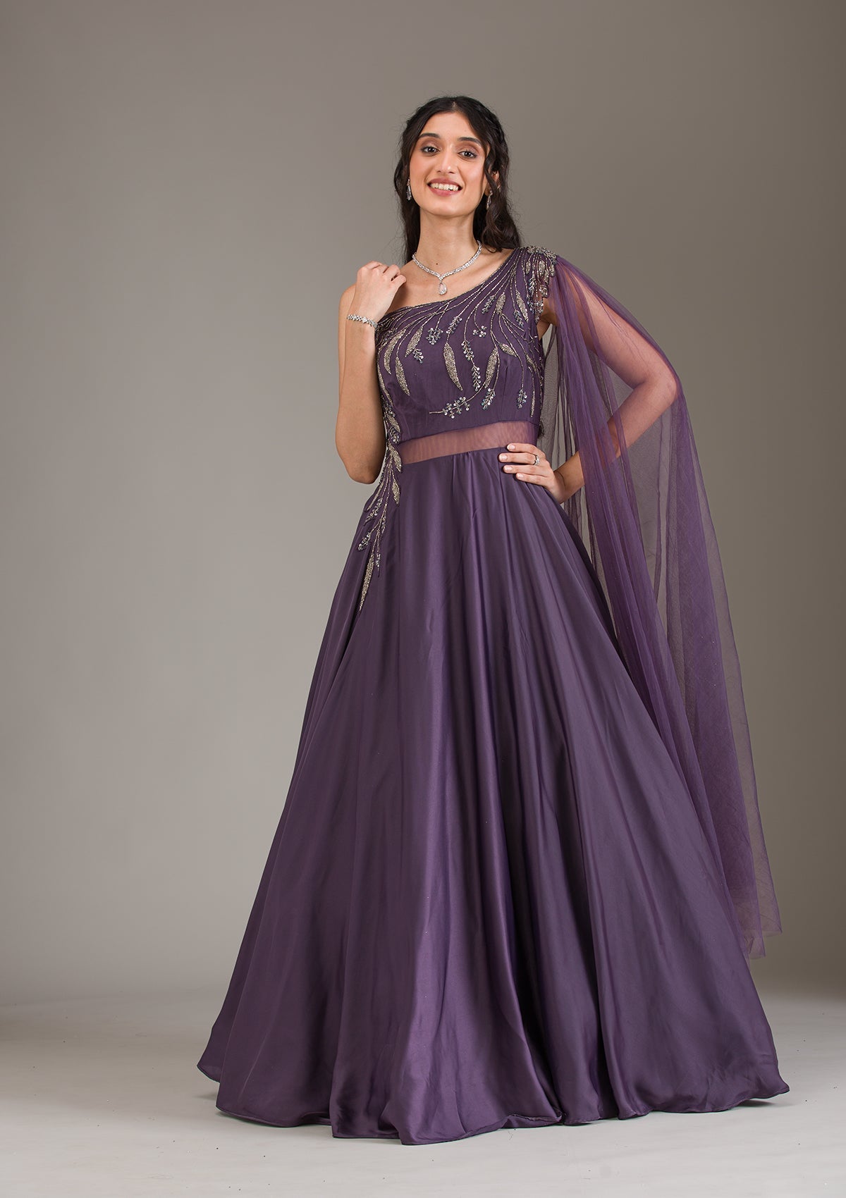 Koskii Wine Cutdana Net Gown