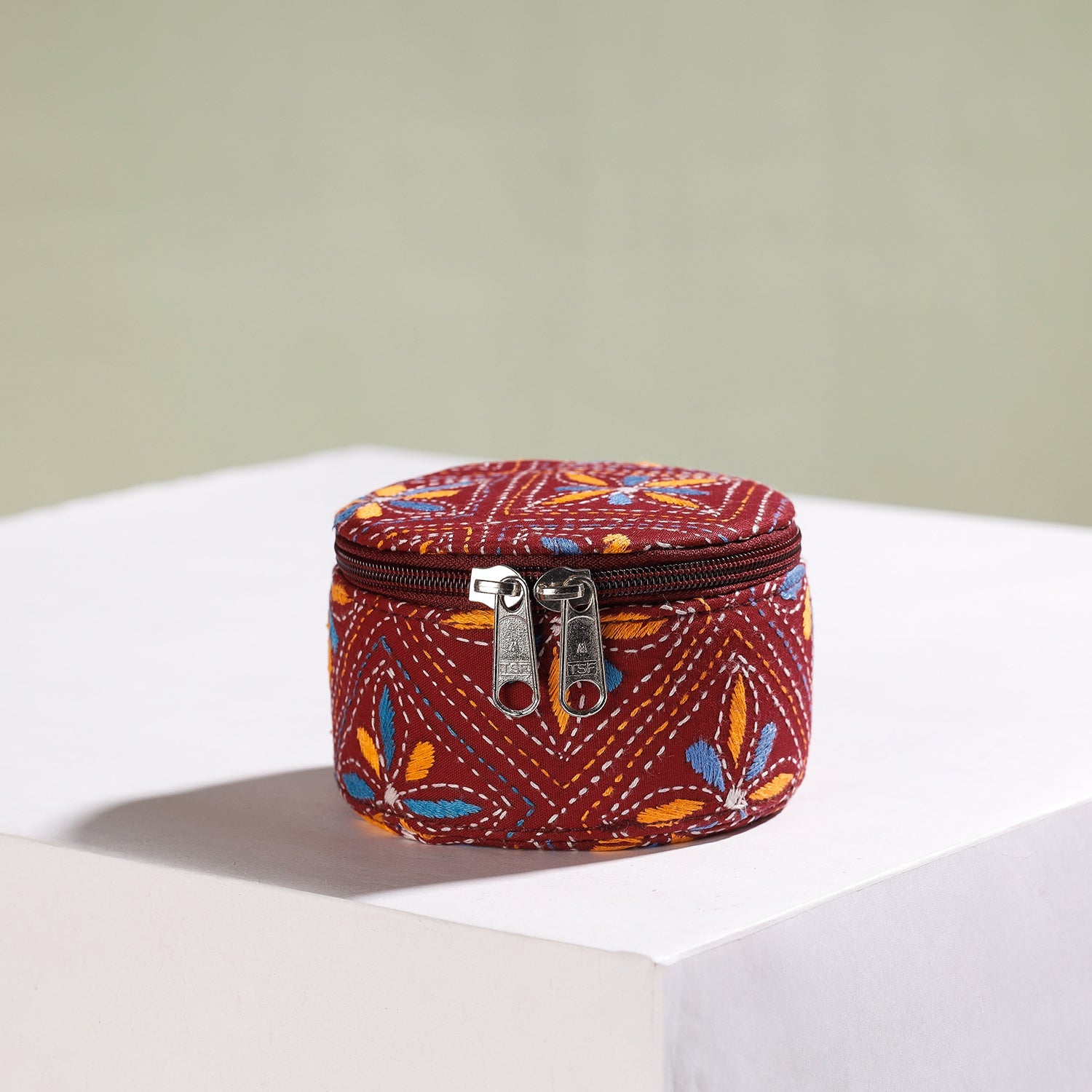 ASALKAAR Bengal Kantha Work Handcrafted Round Utility Box