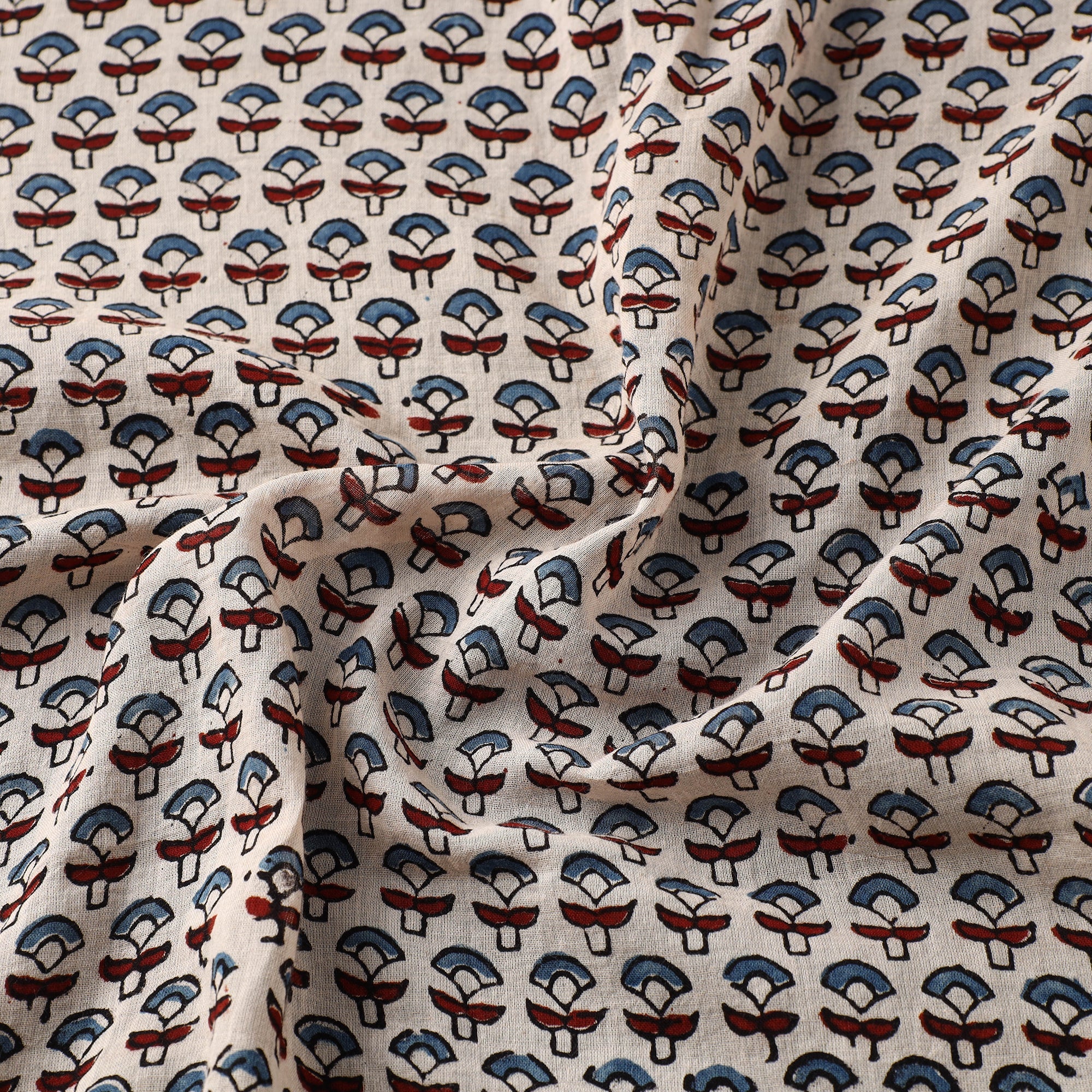 AJRAKH BY SUFIYAN ISMAIL KHATRI Beige - Ajrakh Hand Block Printed Mul Cotton Fabric 05 - view 3