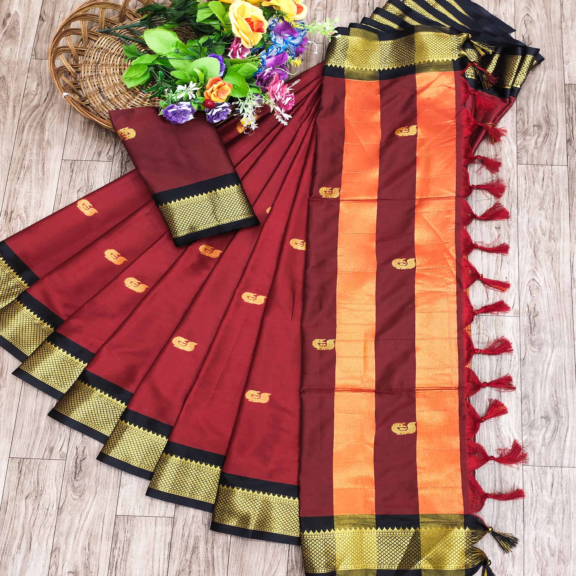 Peachmode Maroon Butti Work Woven Cotton Silk Saree