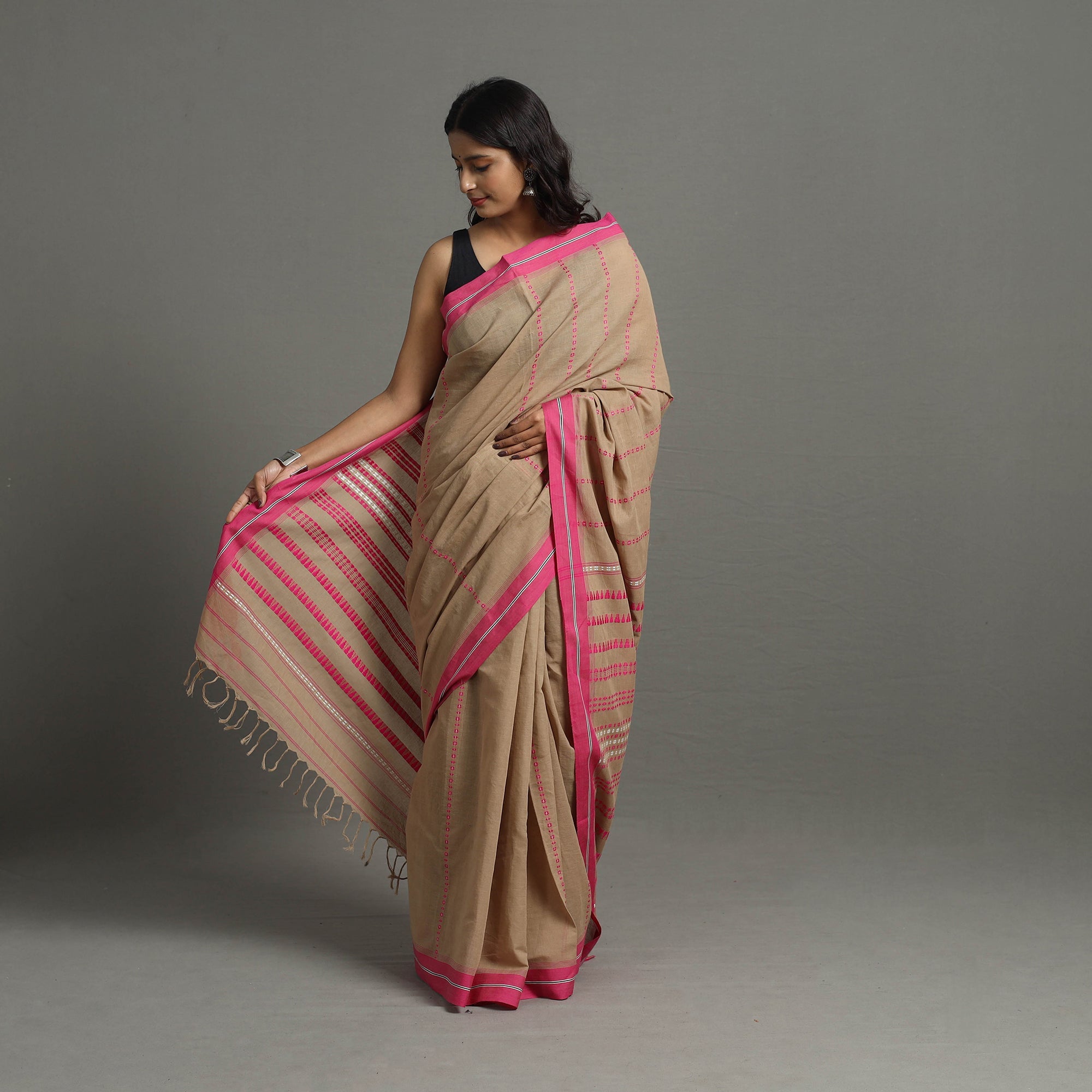 SASHA Brown - Bengal Handwoven Cotton Begampuri Saree 08 - view 2