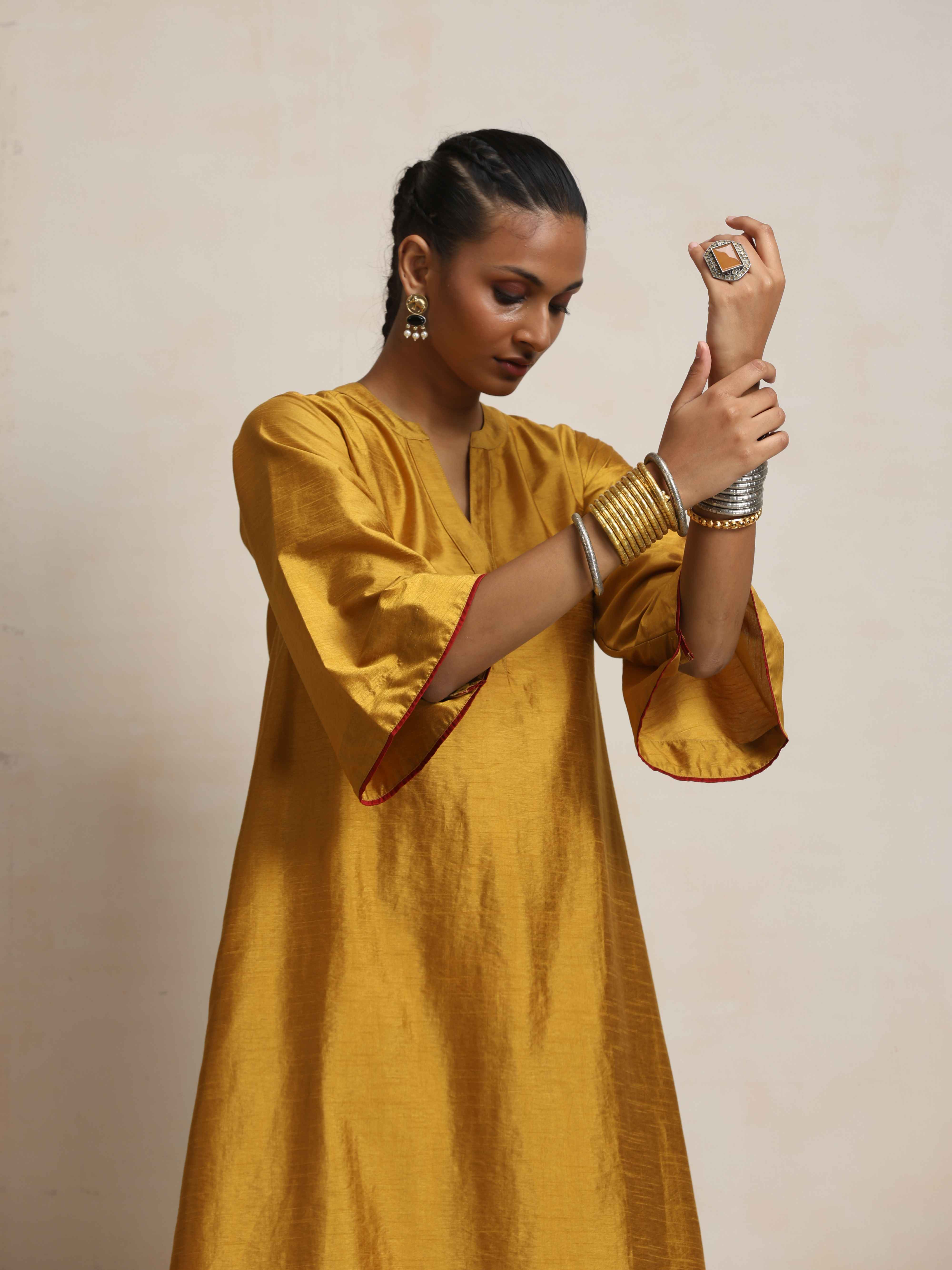 trueBrowns Gold Silk Kurta Set - view 5