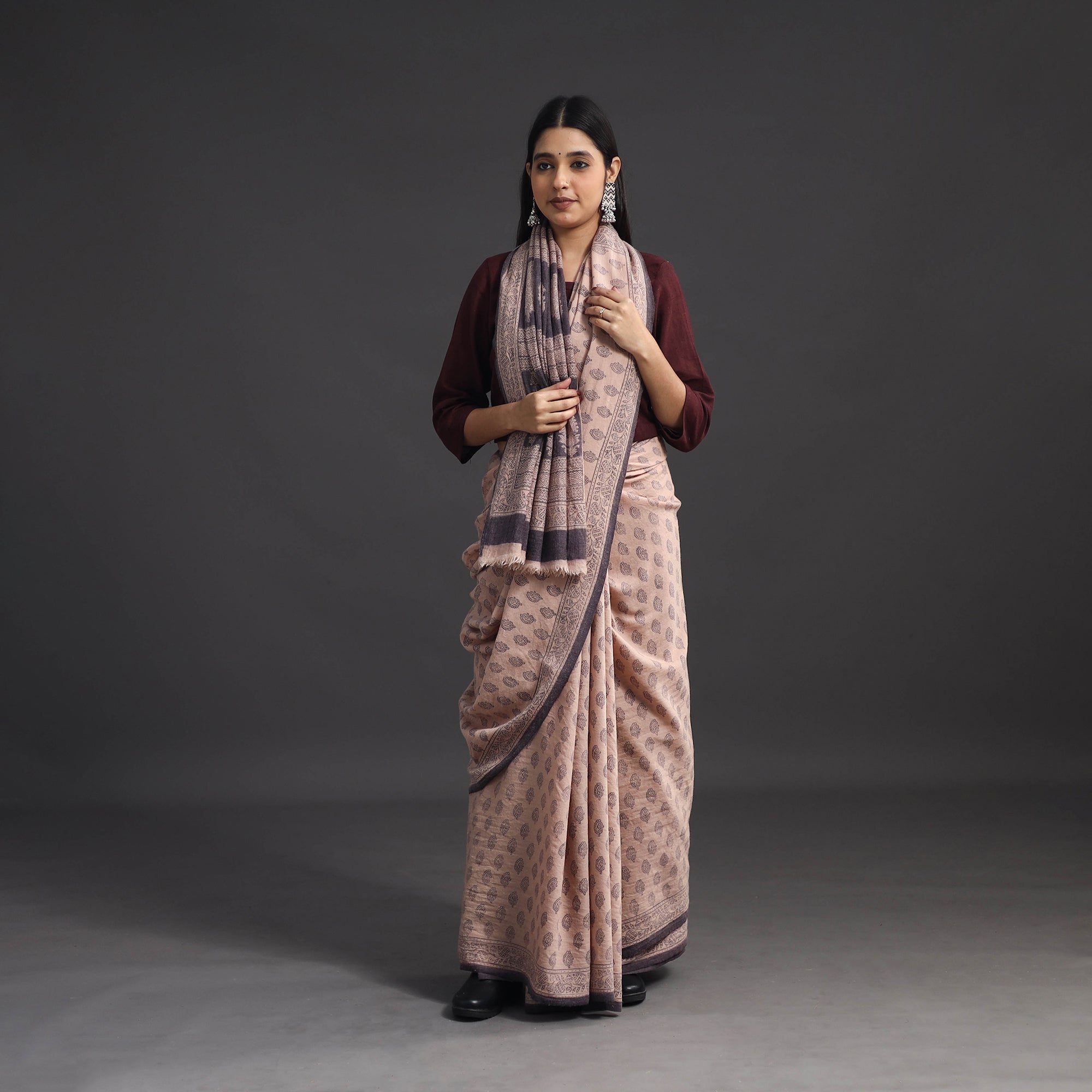 BAGH PRINTS BY UMAR FARUK KHATRI Beige - Handwoven Merino Wool Bagh Block Print Saree 02 - view 4