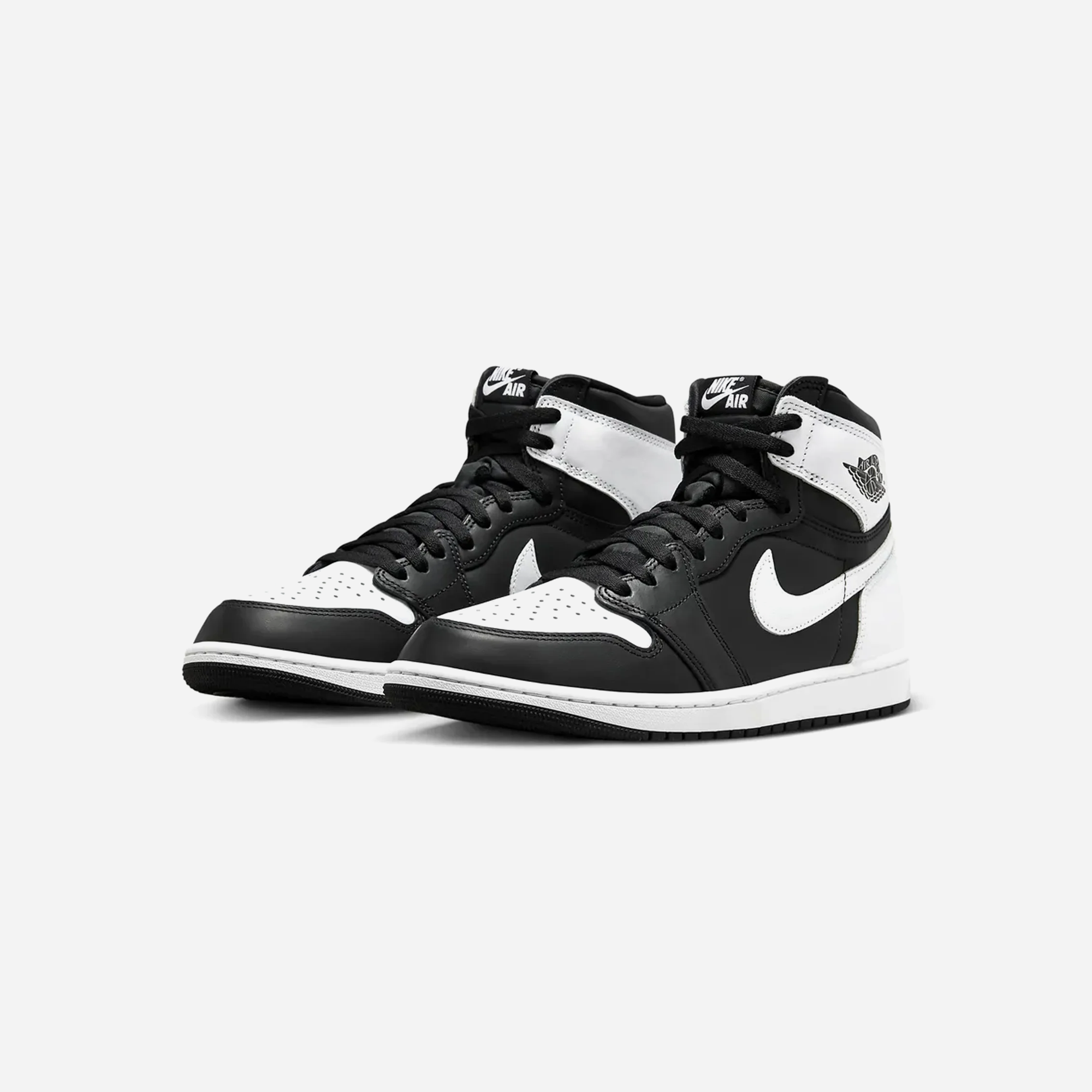 Nike Air Jordan 1 Retro High OG Black White - view 2