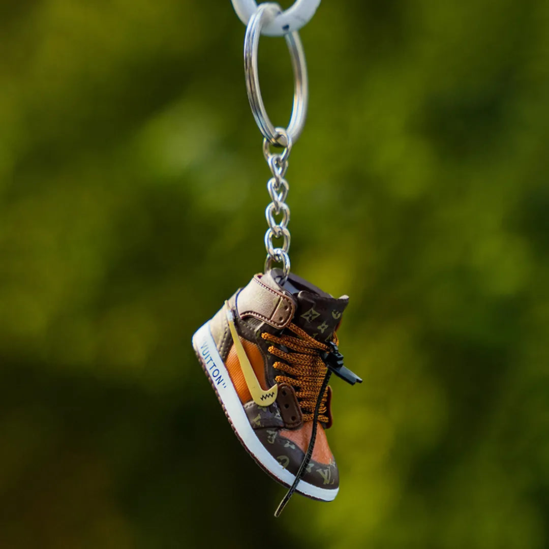 Kicks Machine 3D sneaker keychain LV High