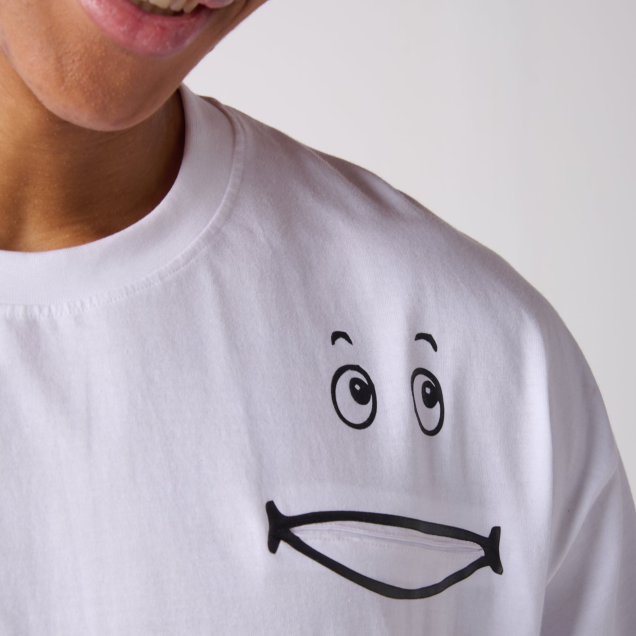 IZF White Oversized T-shirt with pocket print