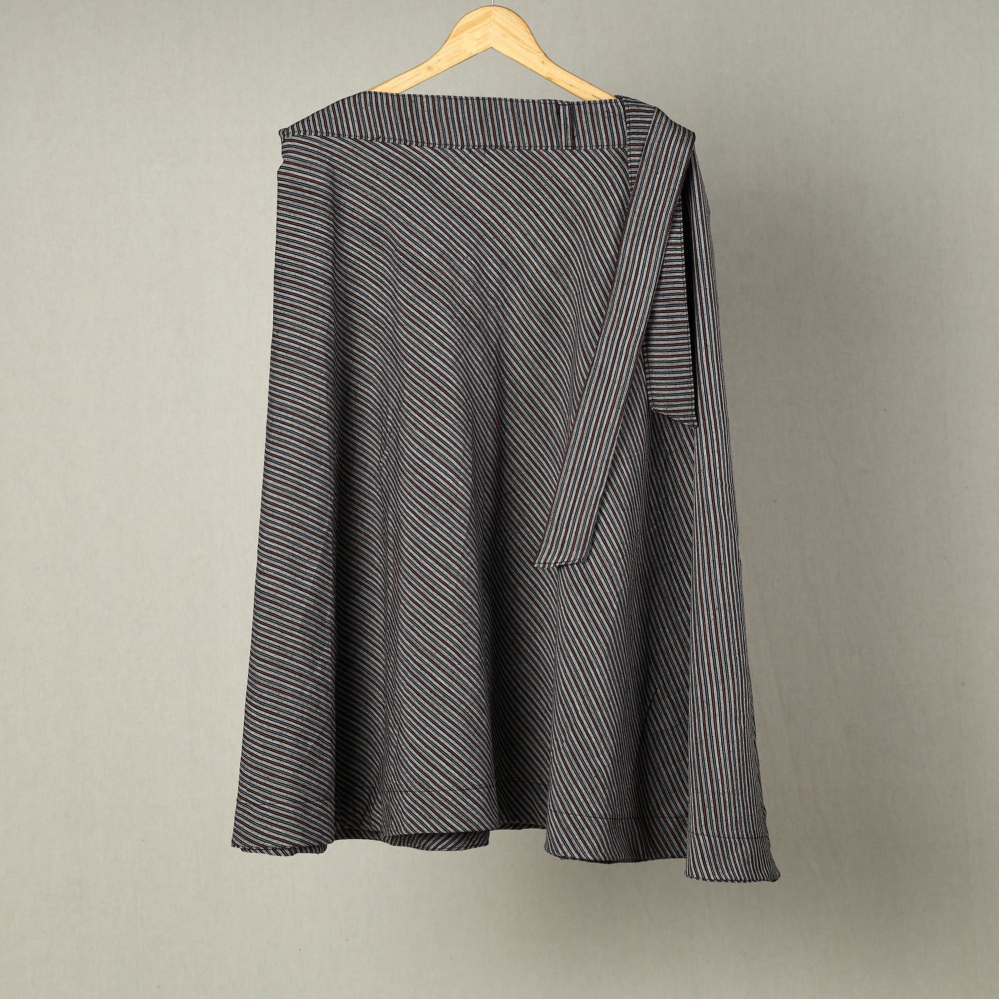 NOORI BAZAR Black - Jhiri Handloom Cotton Wrap Around Plain Skirt 05